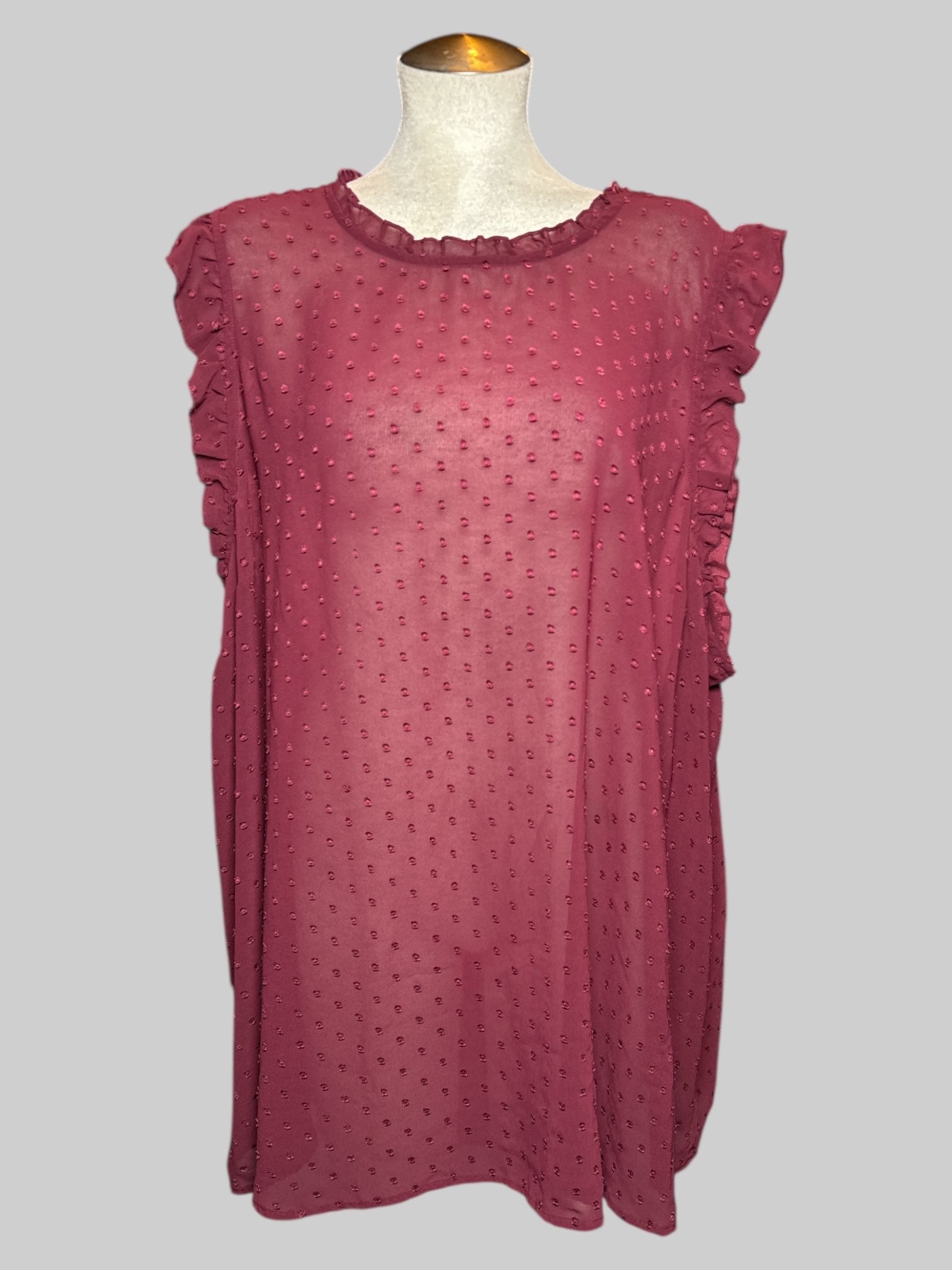 5X Torrid burgundy sheer sleeveless top with textured dots and keyhole back