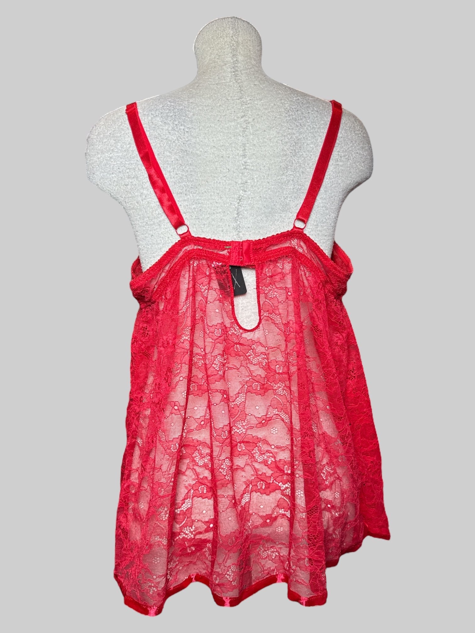 1X Passion Forever red lacey lingerie with white feathers and bow