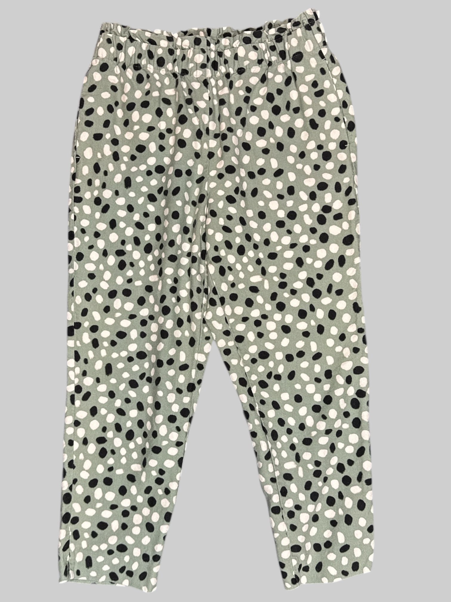 L Ann Taylor Petite green pants with white and black dots and paper bag waistband