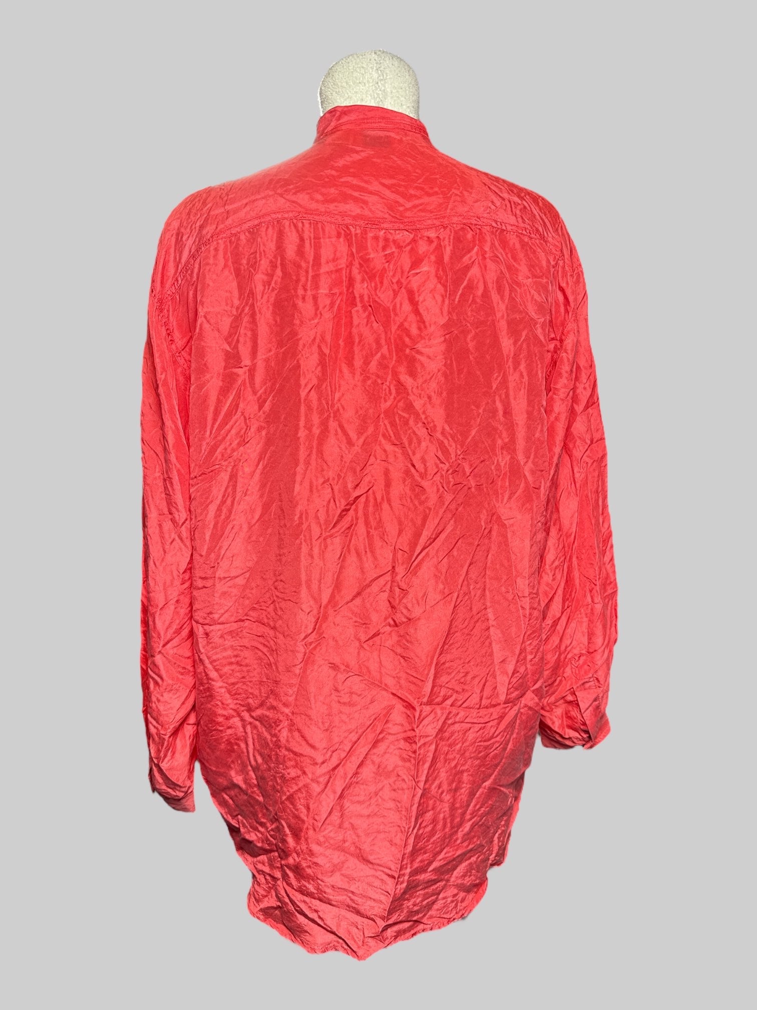 L SCNY vintage silk coral long sleeve tunic style blouse with quarter buttons and mock collar