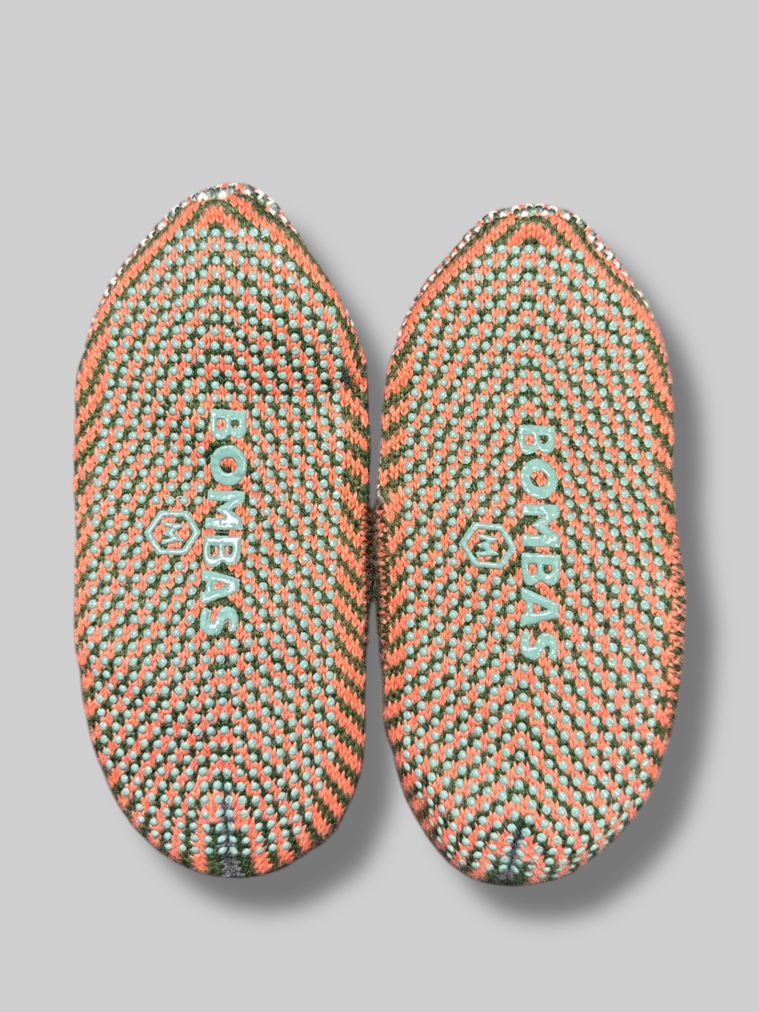 Bombas NWT size medium multicolor slippers