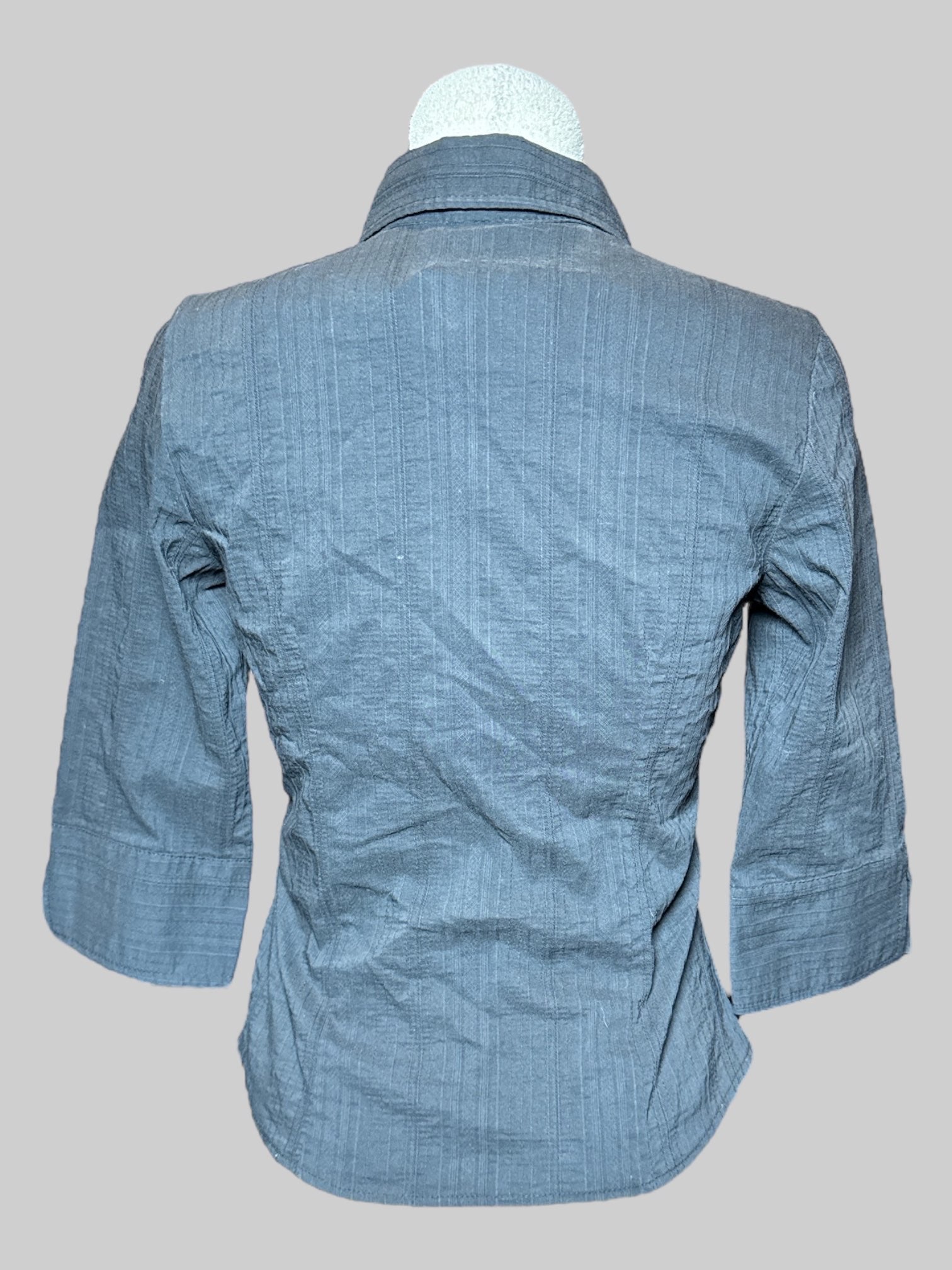 M H&M black half sleeve top with clasp closures, and collar