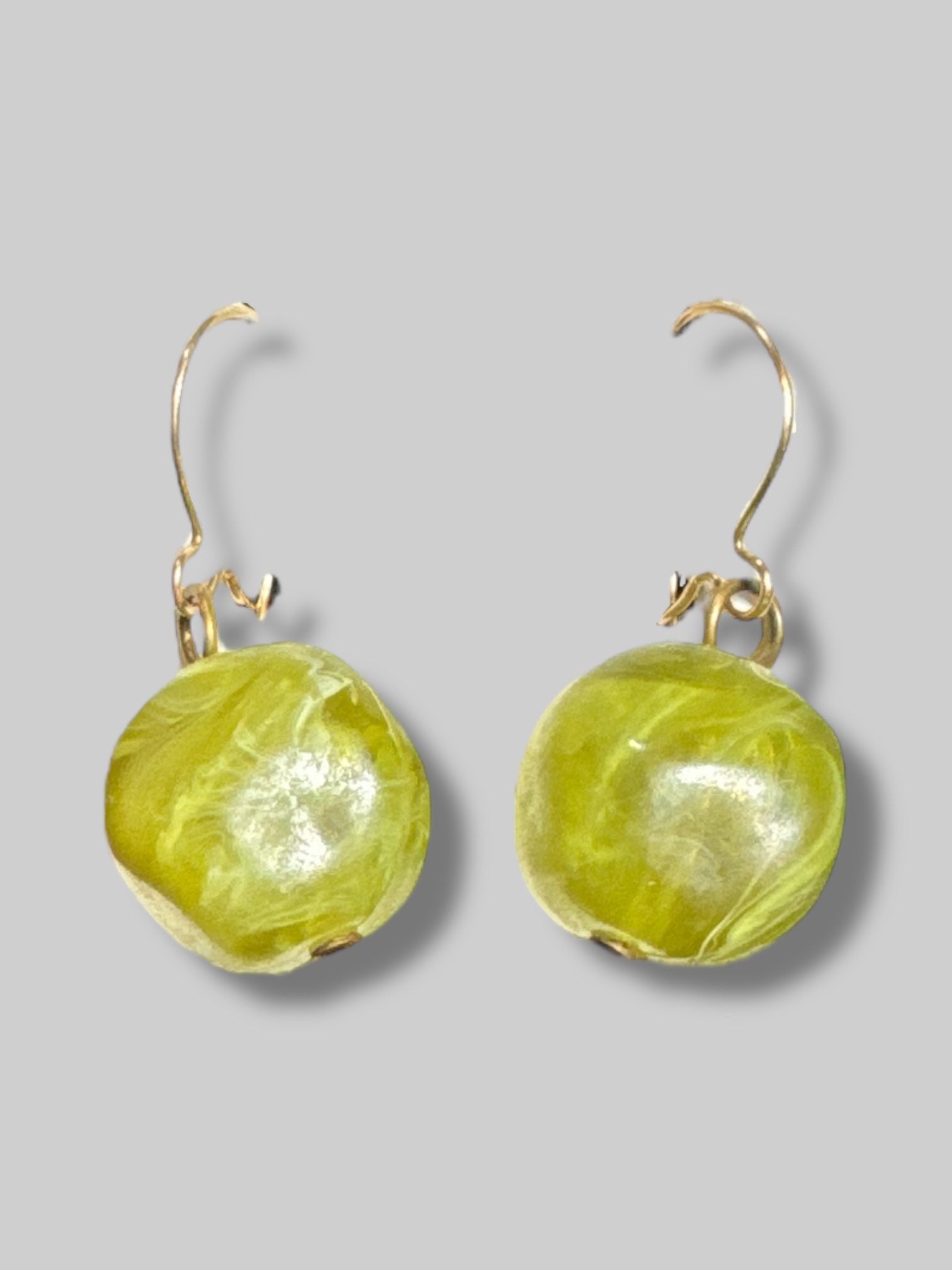 14 KT. Gold Wires green marble dangle earrings