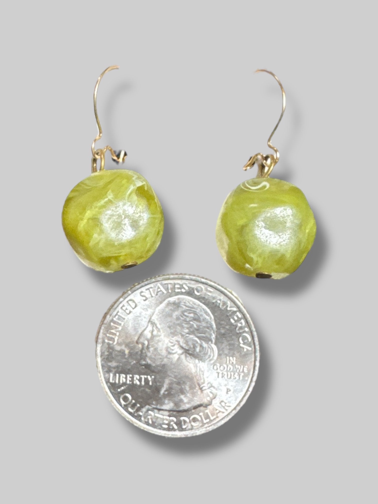14 KT. Gold Wires green marble dangle earrings