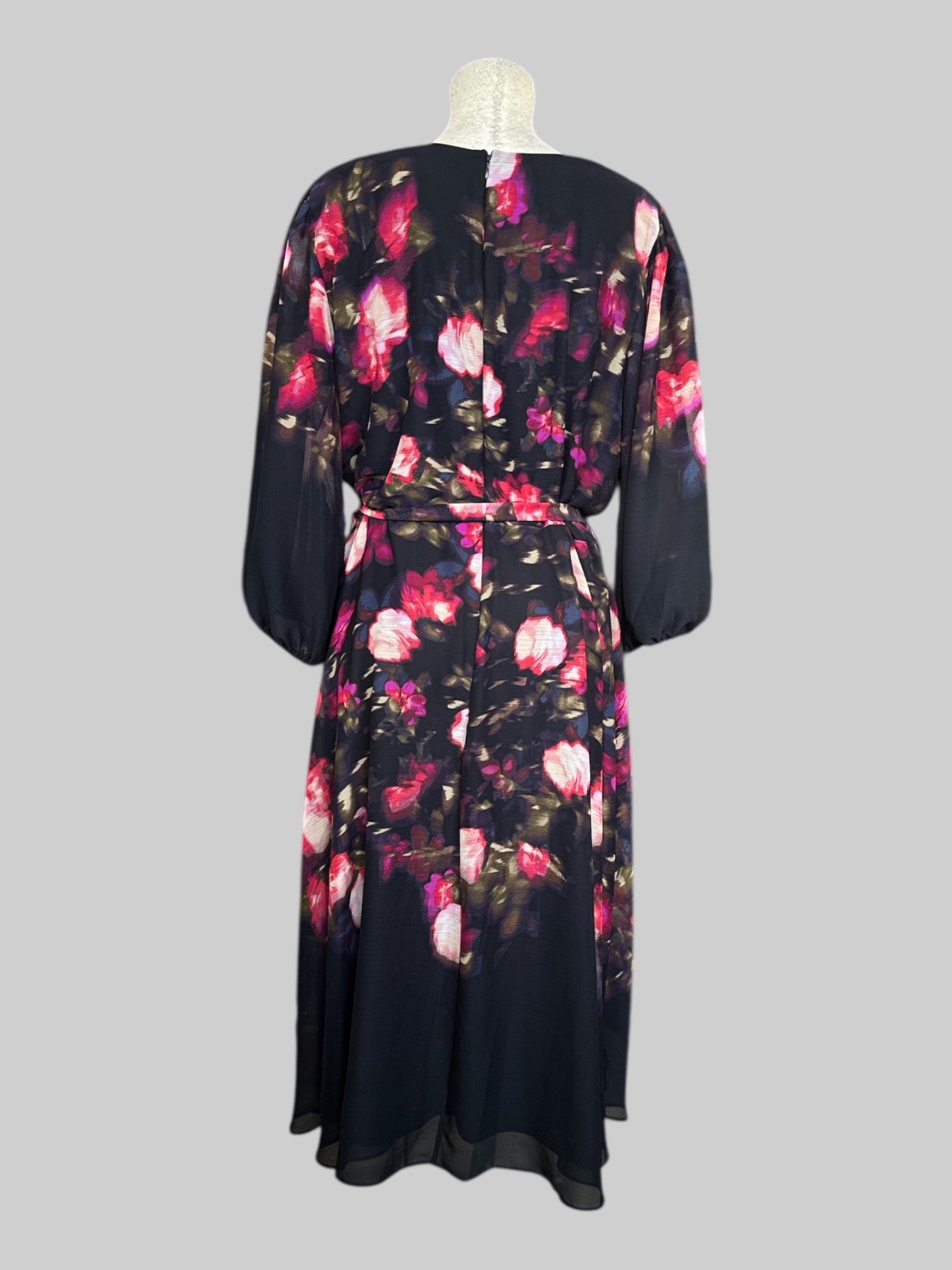 2X DKNY navy blue v-neck maxi dress with sheer long sleeves, multicolor floral pattern, and matching belt