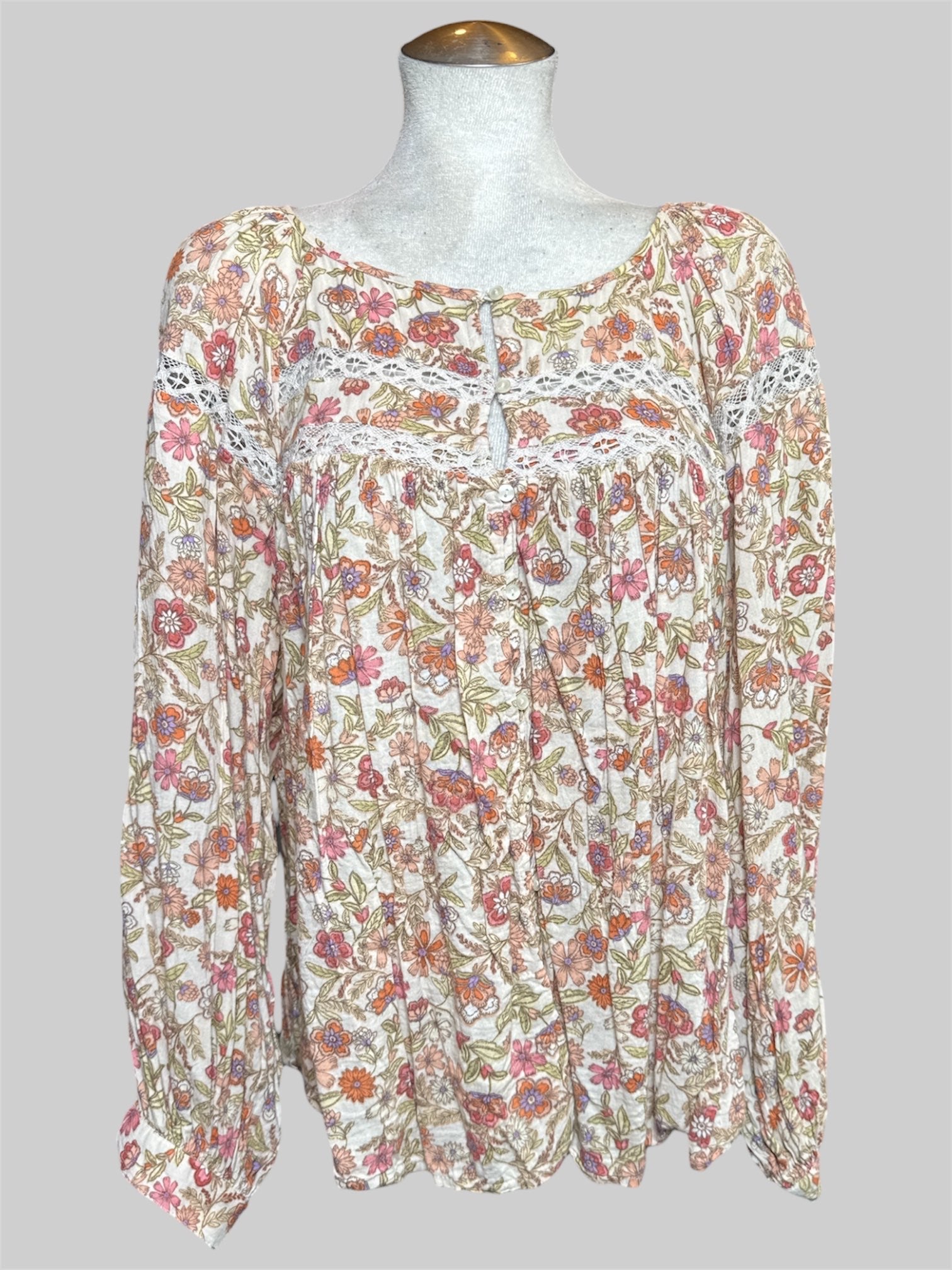 2X Old Navy cream color long sleeve button up blouse with multicolor florals and lace cutouts