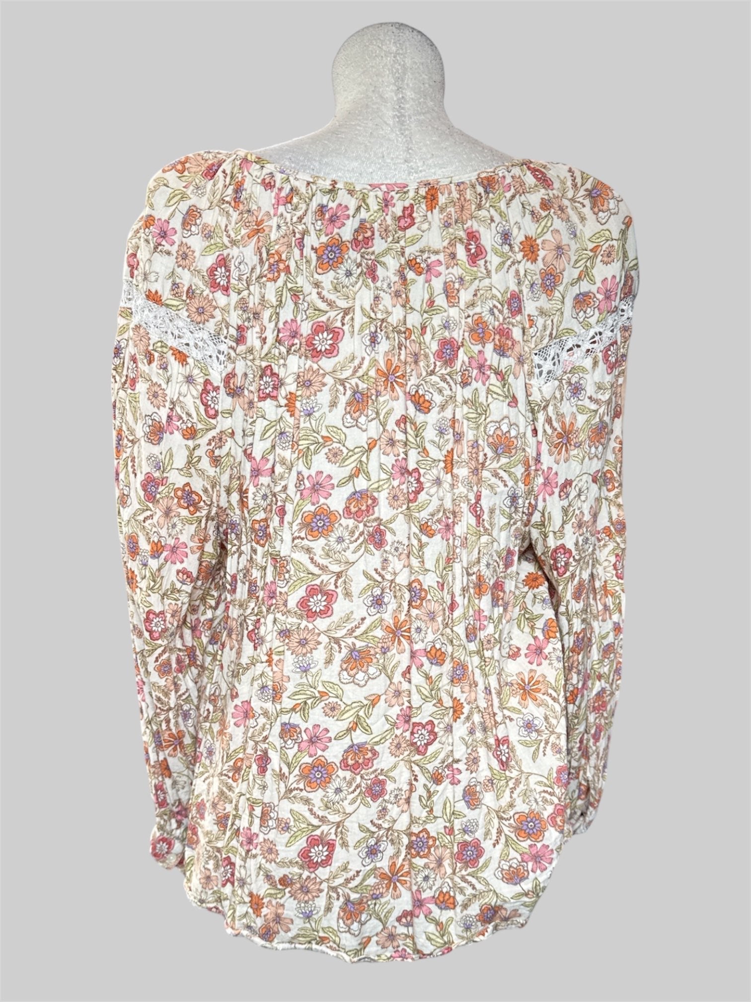 2X Old Navy cream color long sleeve button up blouse with multicolor florals and lace cutouts