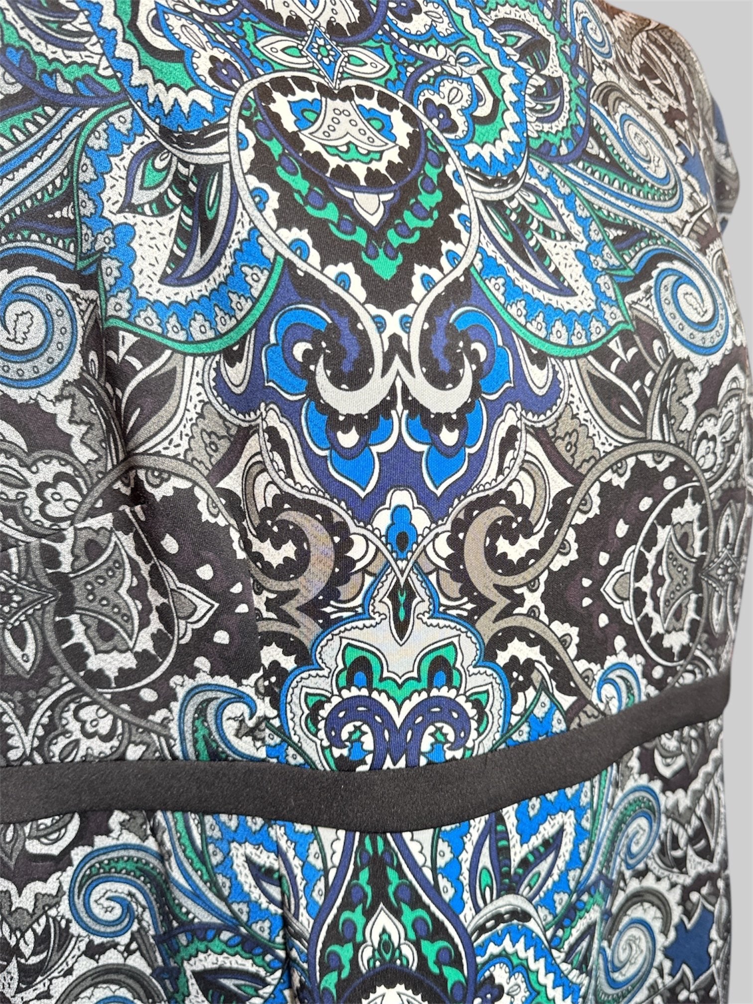 2X Chico’s beautiful multicolor paisley and floral pattern sleeveless dress