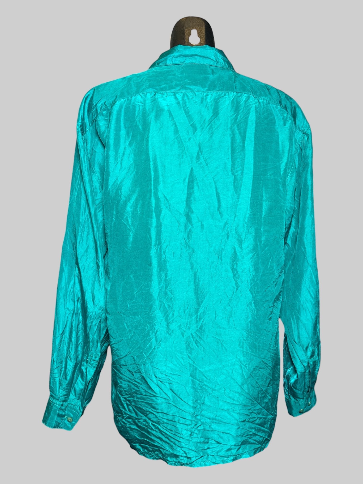 M Studio G.A. beautiful green silk button up