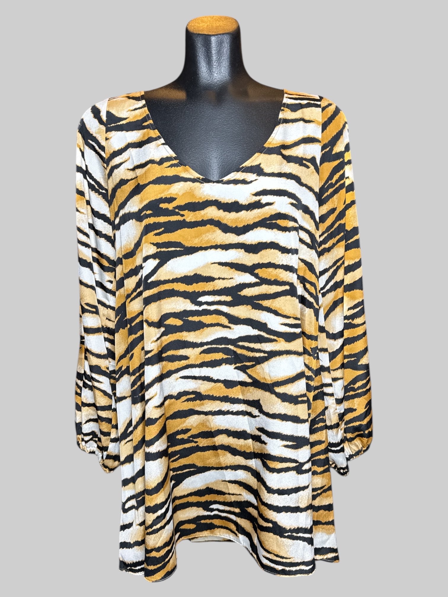 L Lovers + Friends short tiger print dress with slit sleeves