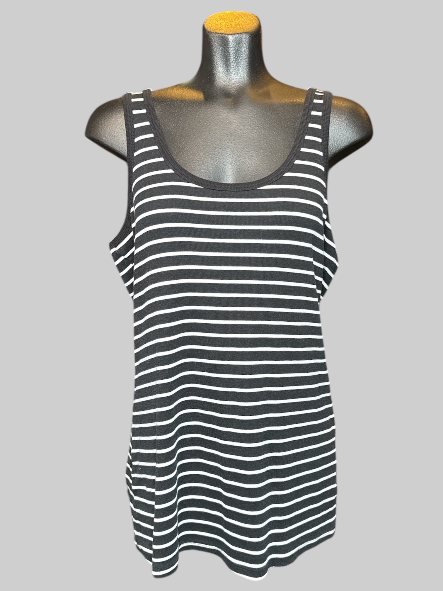 3X Torrid black and white striped sleeveless top