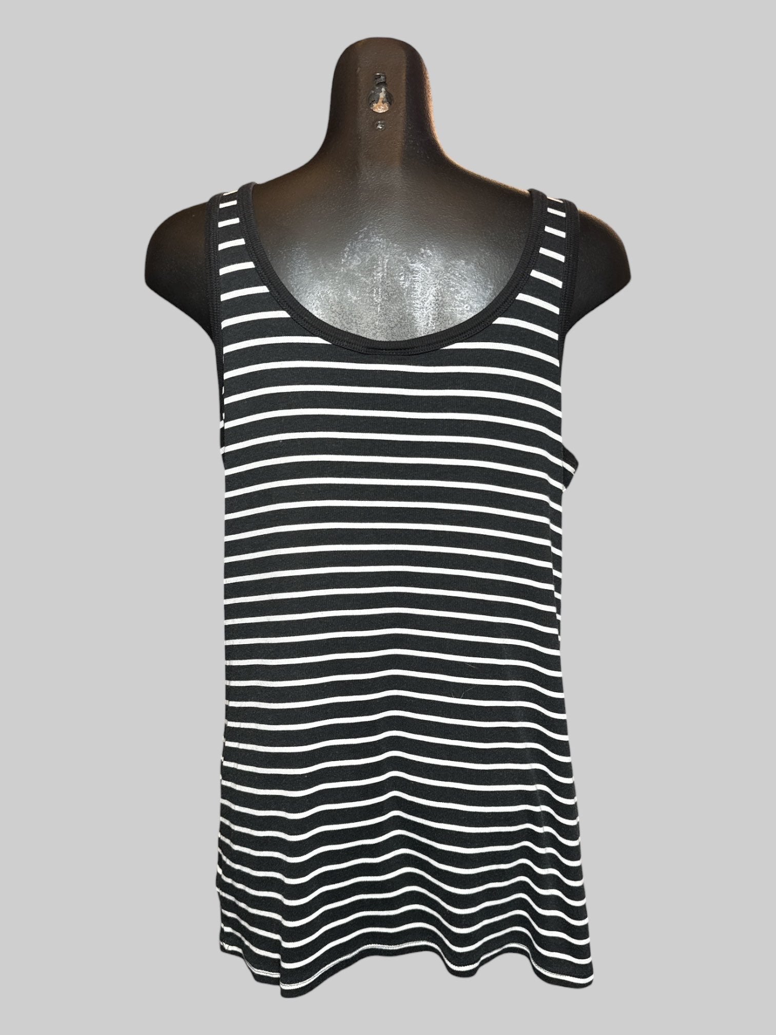 3X Torrid black and white striped sleeveless top