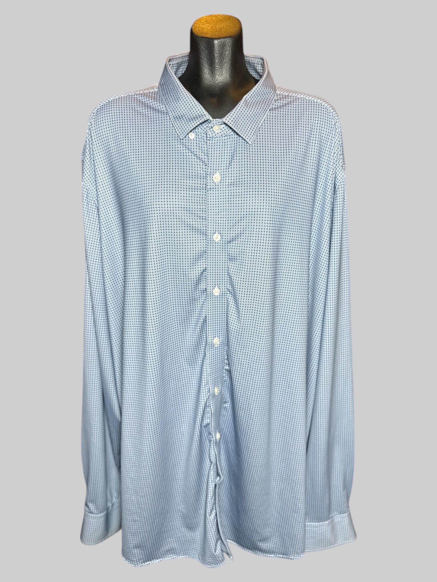 4X Kenneth Cole Awearness blue and white gridded button down top