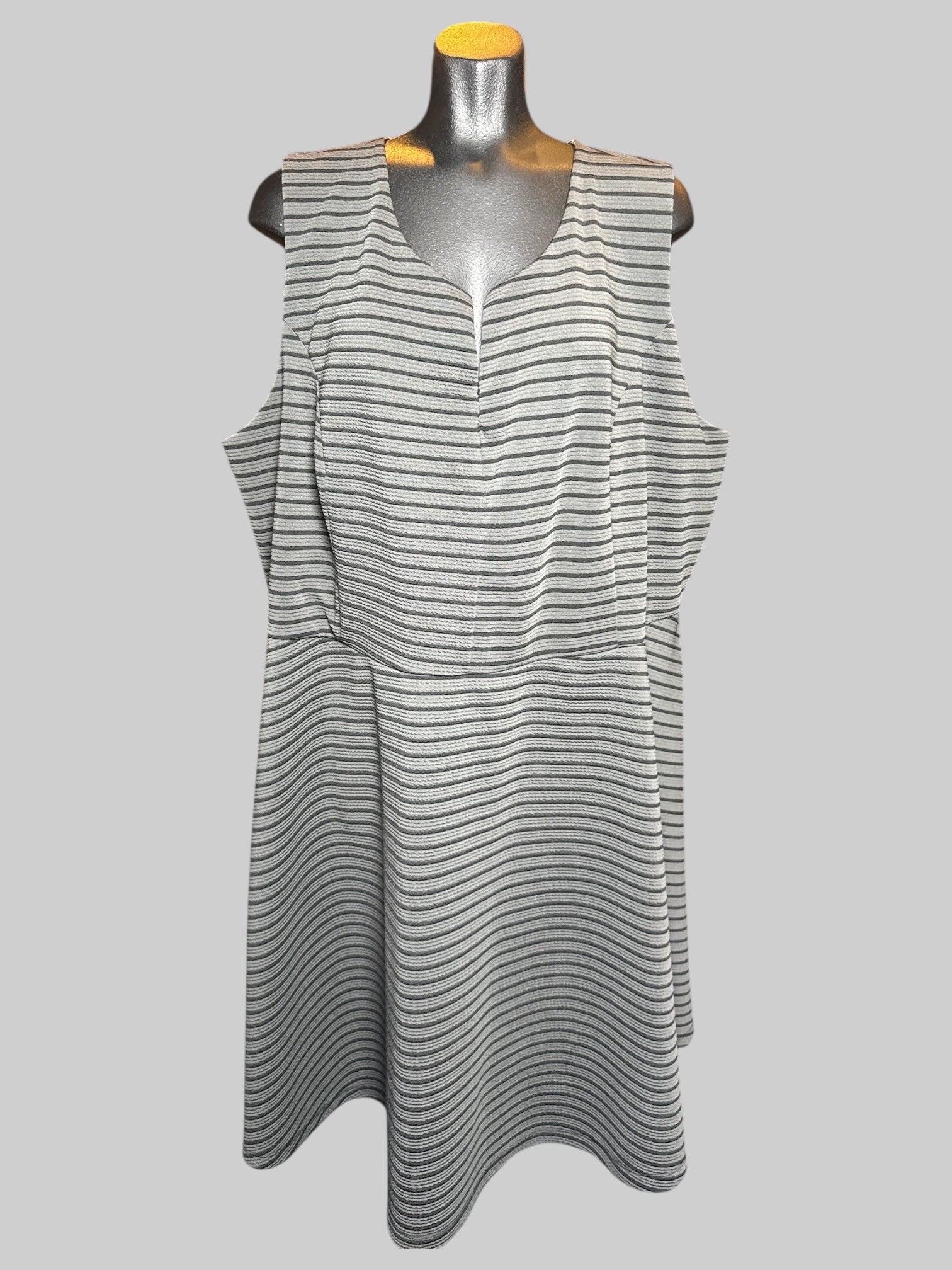 5X Torrid grey and black striped sleeveless dress