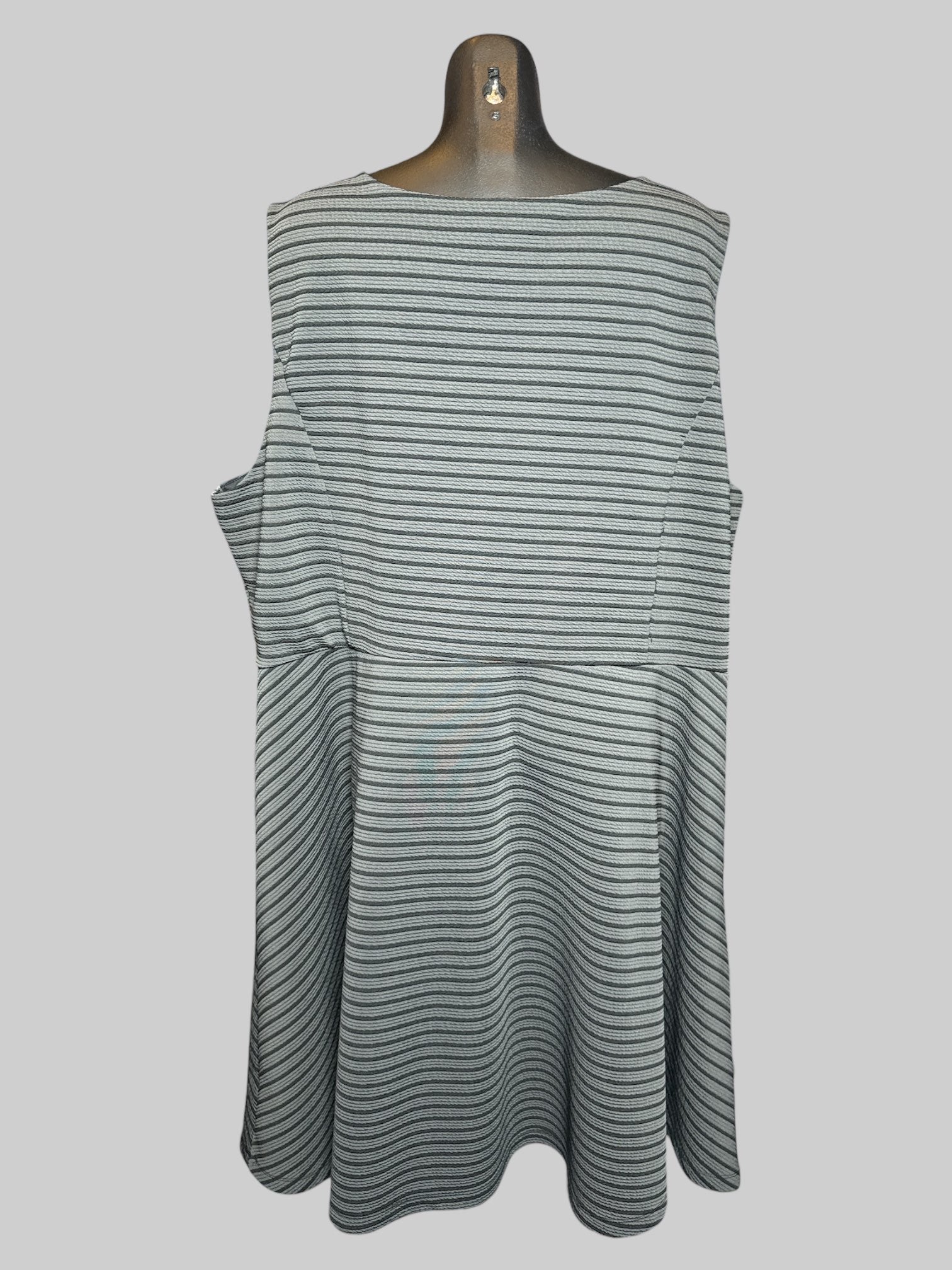 5X Torrid grey and black striped sleeveless dress