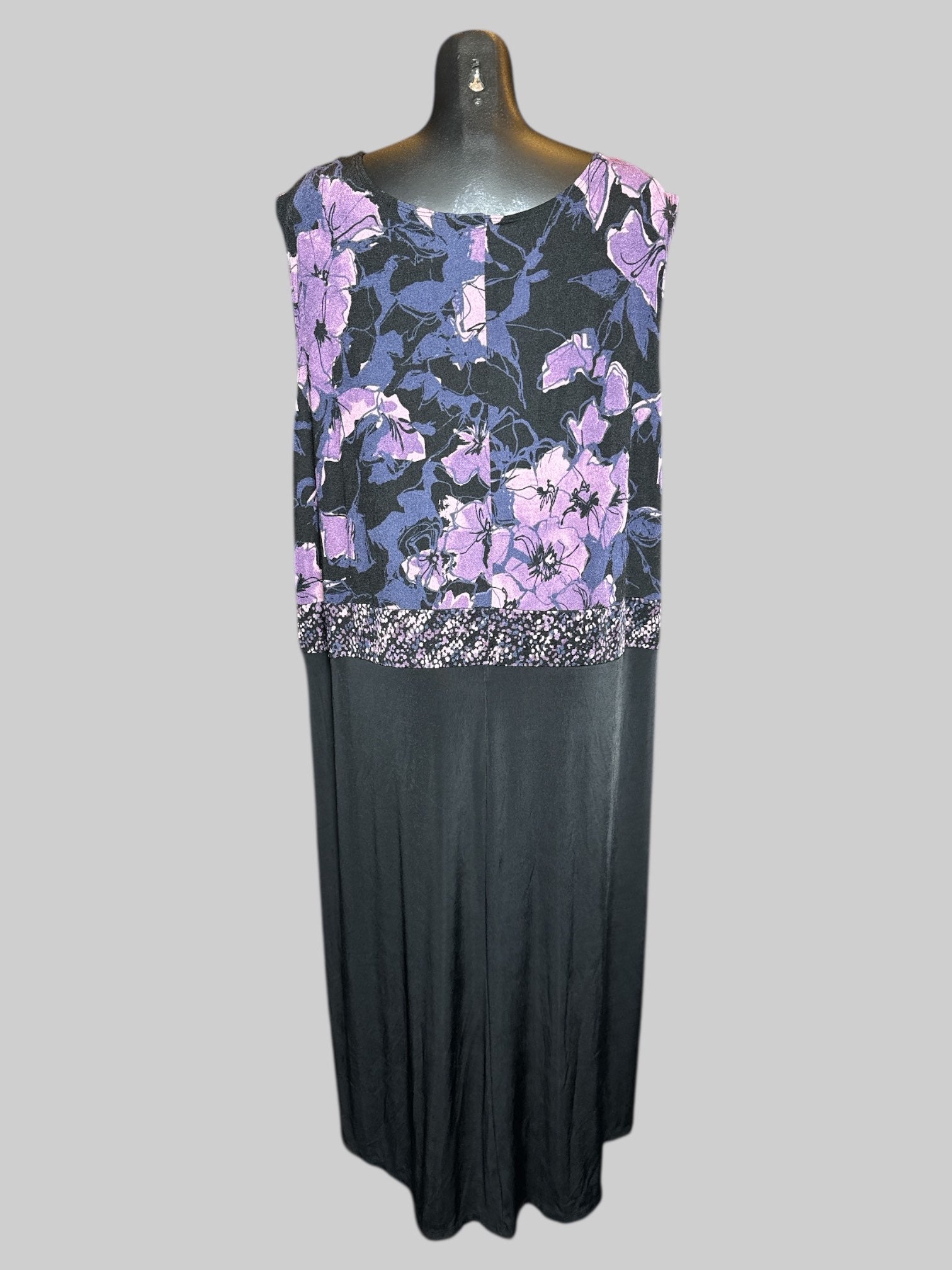 6X vintage Anna Maxwell black sleeveless dress with purple florals design