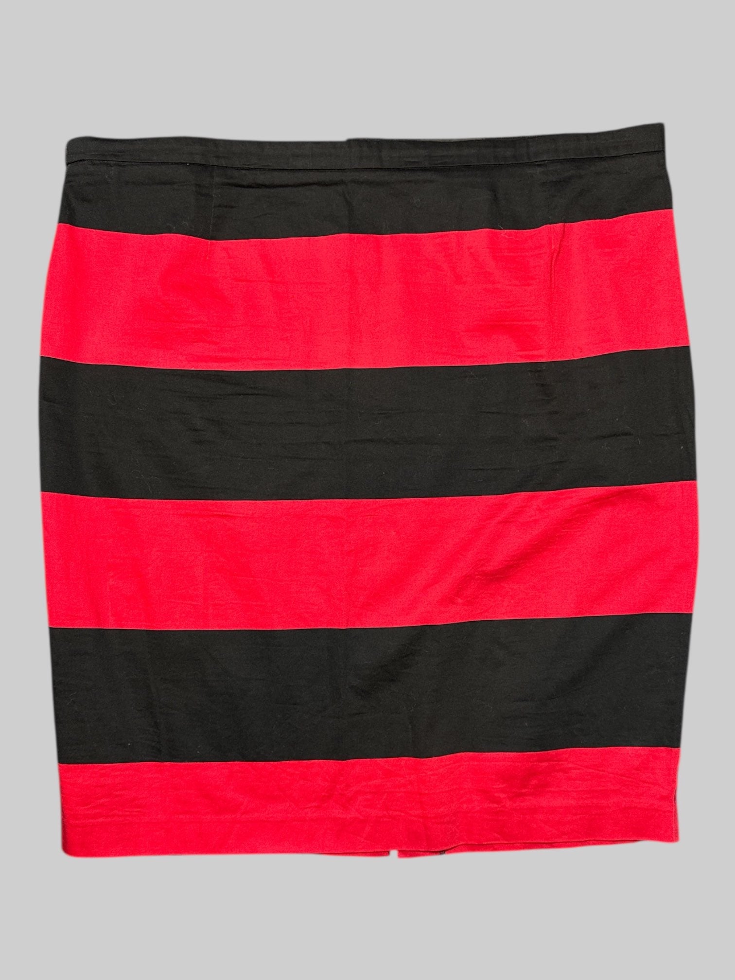 2X Michel Studio red and black striped skirt with zipper and button on back