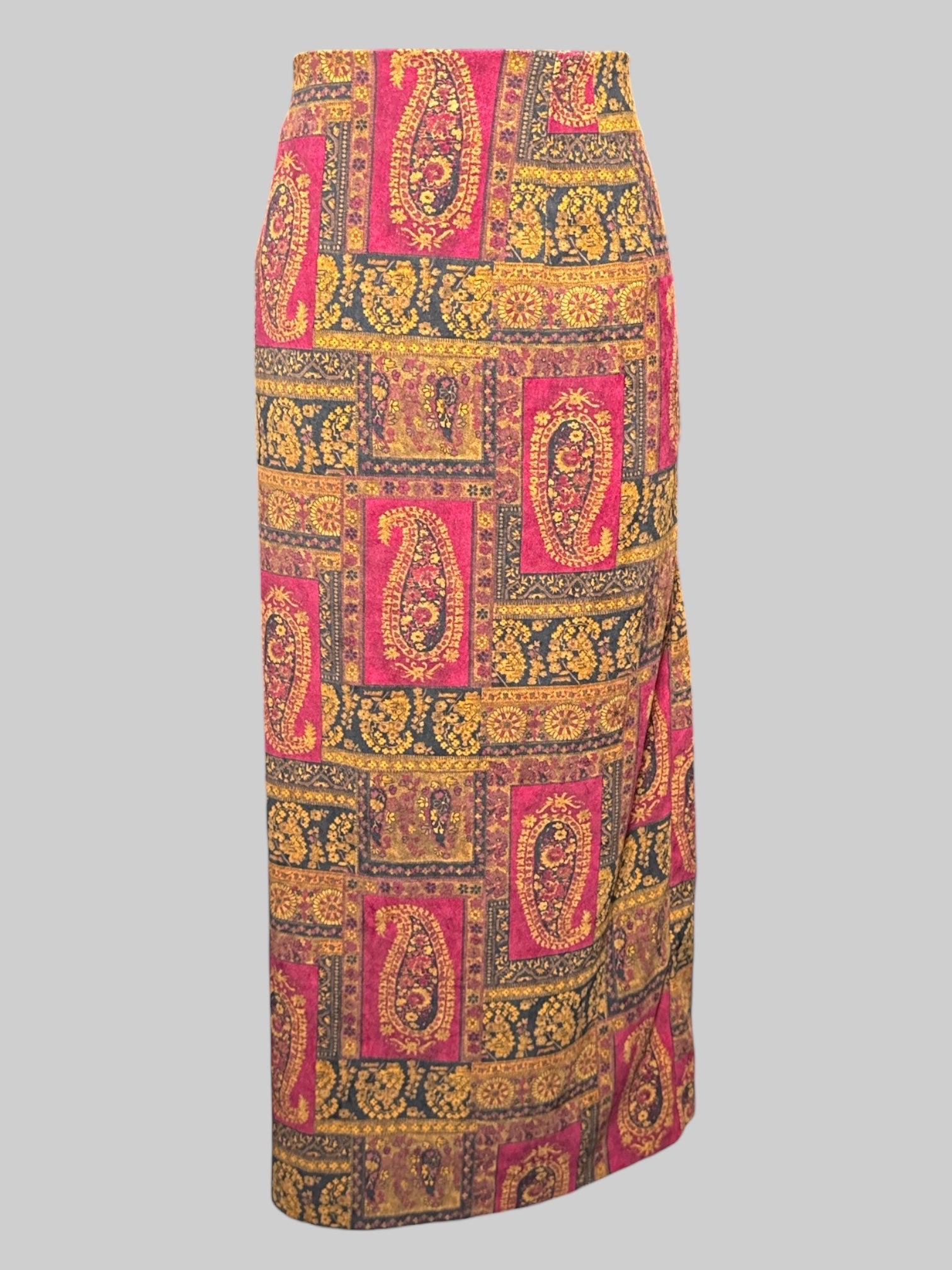 L BRIGGS New York vintage multicolor maxi skirt with paisley pattern and floral motifs