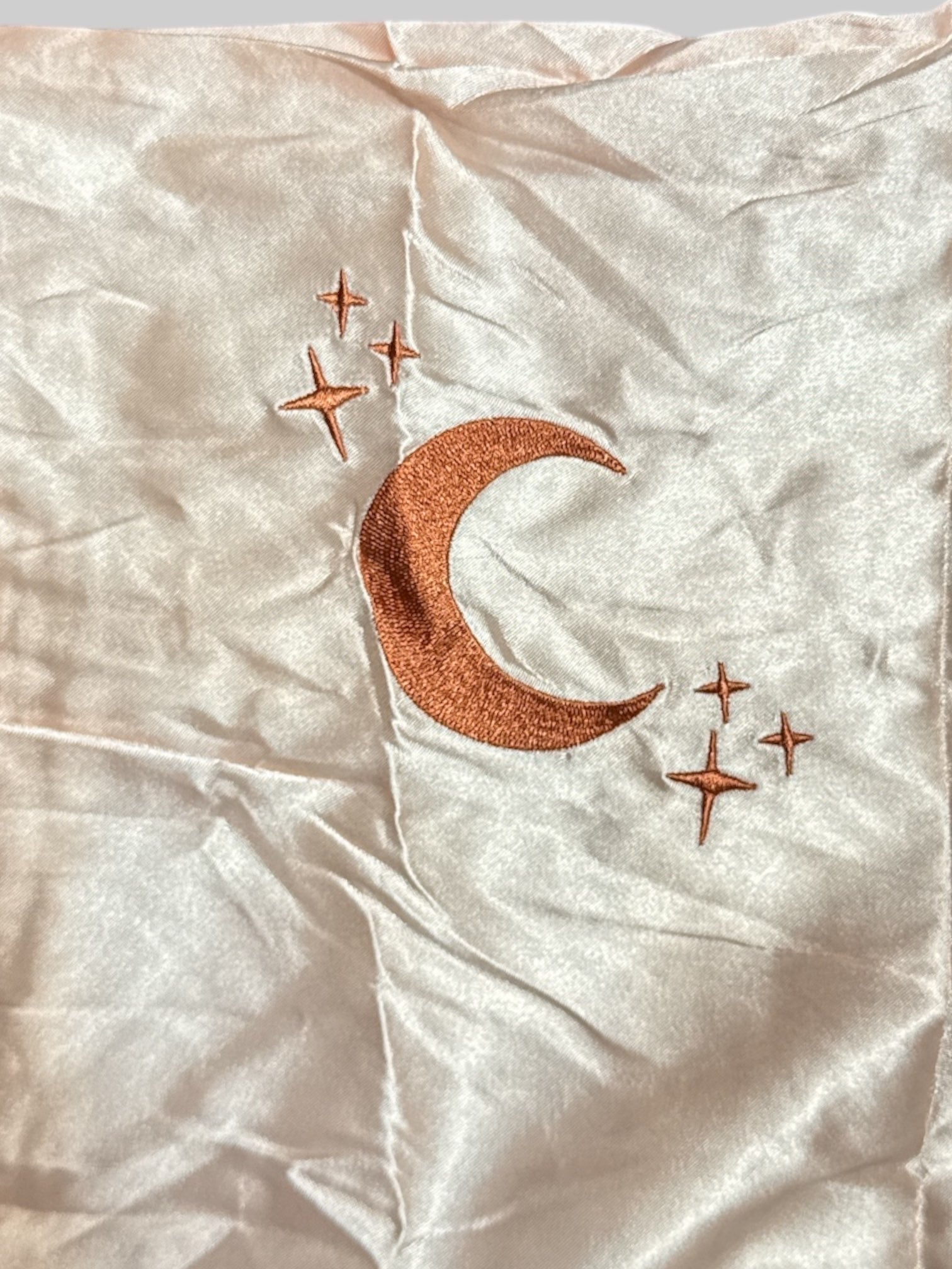 Crystal pillowcase