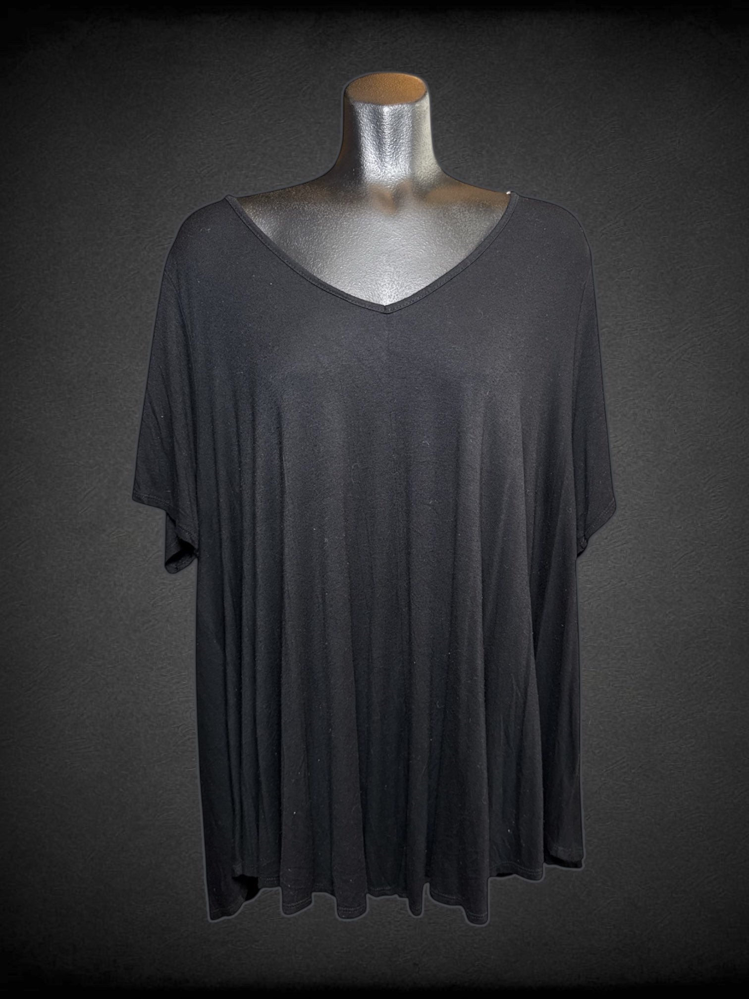 5X Green Envelope black short sleeve flowy top