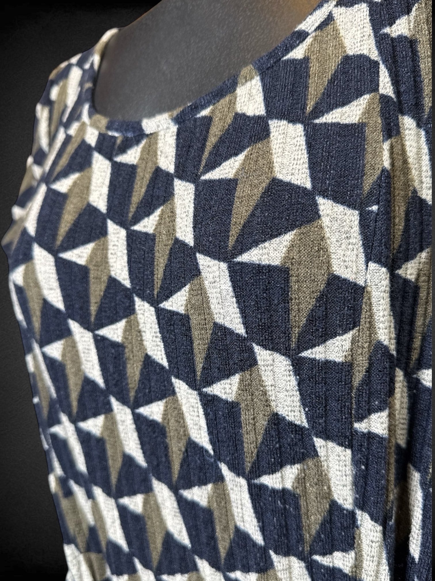 0X Perceptions blue, tan, and brown geometric pattern ribbed knit maxi dress with attached belt