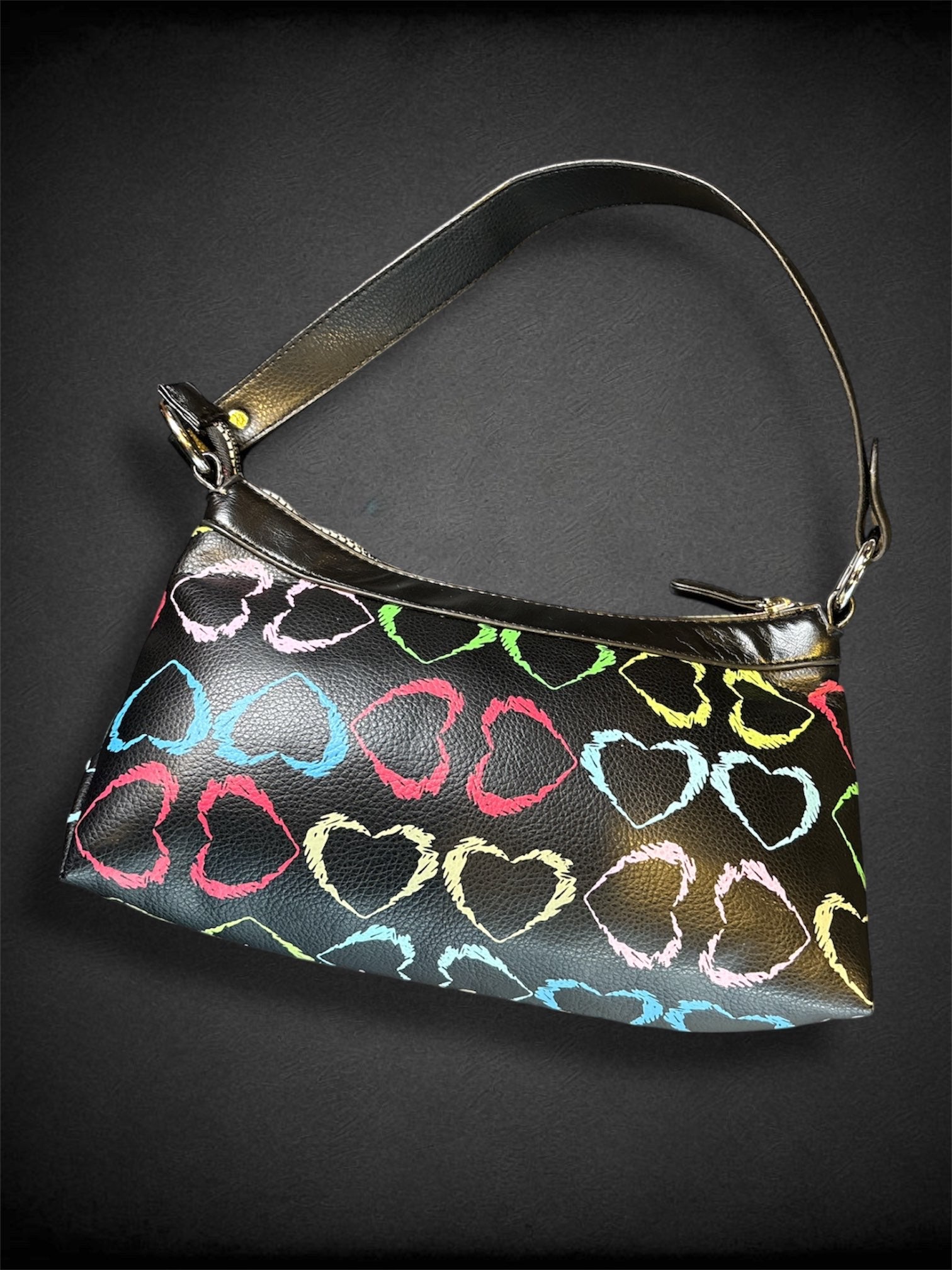 Black Handbag Multicolor heart and zipper design with red interior