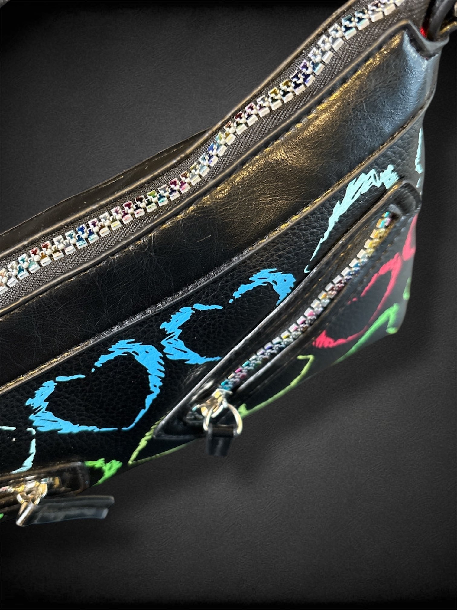 Black Handbag Multicolor heart and zipper design with red interior