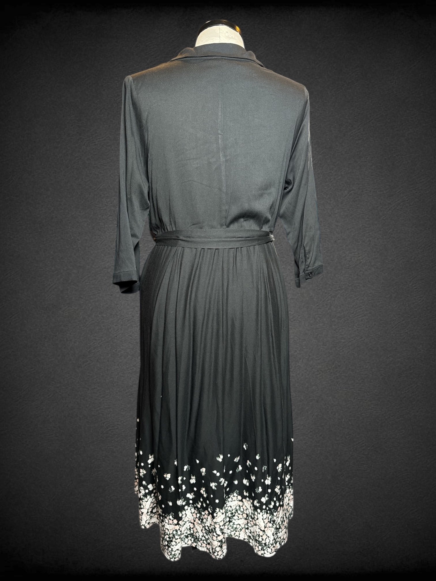 2X TORRID NWT black button up dress with white, green, and pink florals, quarter sleeves, and belt