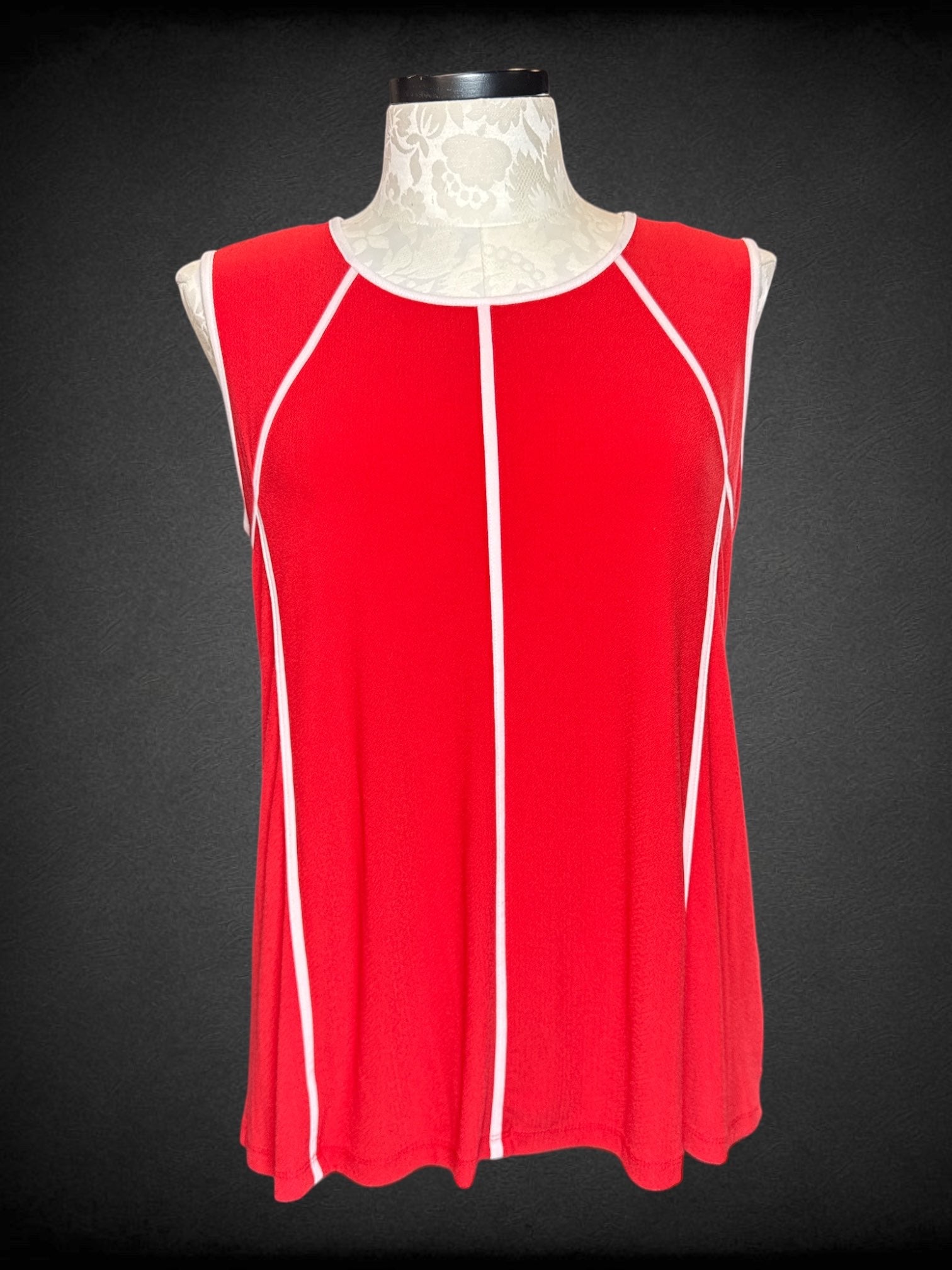 2X ALFANI red sleeveless blouse with white accents
