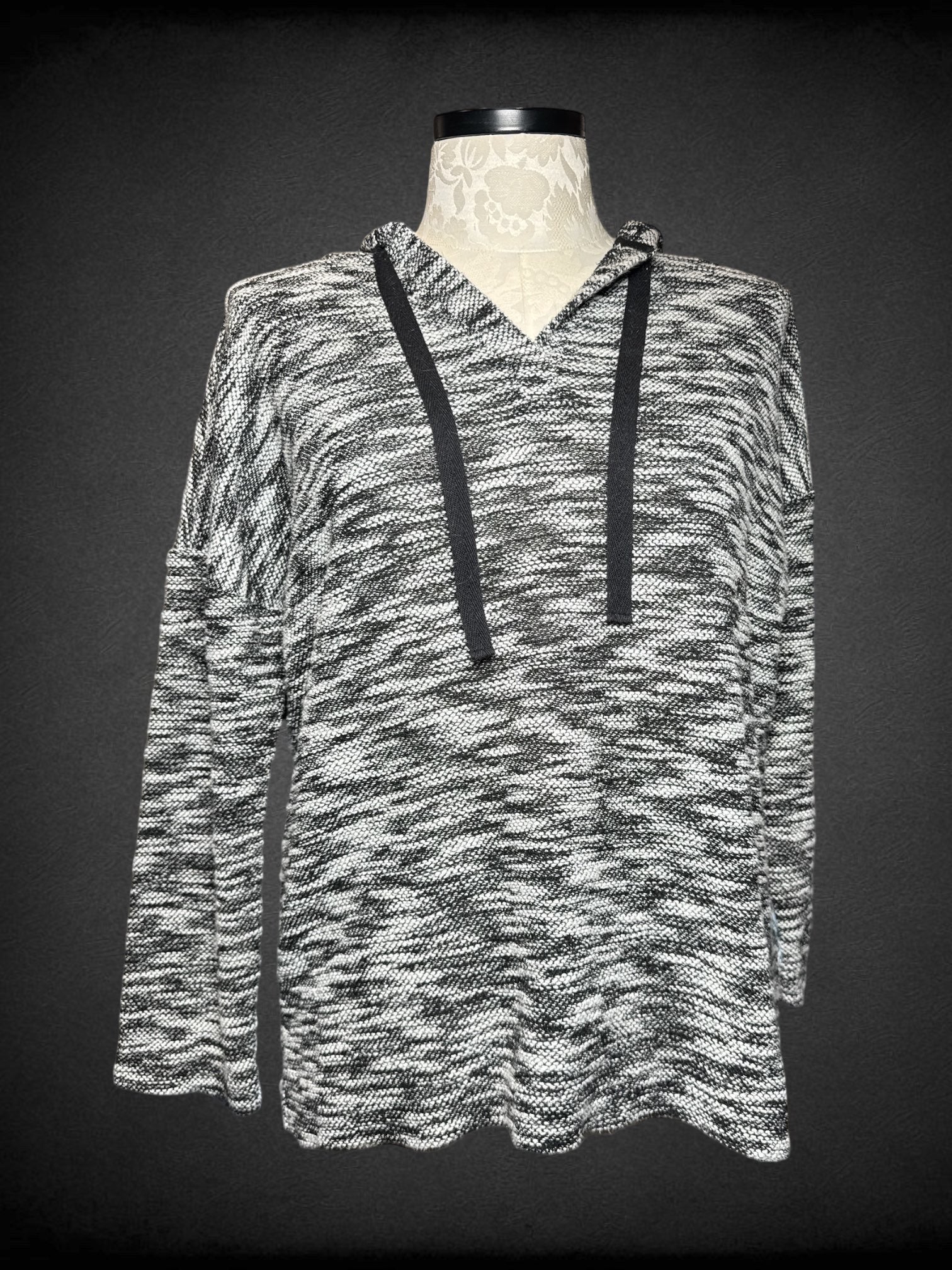 OX style & co black and white knit hoodie