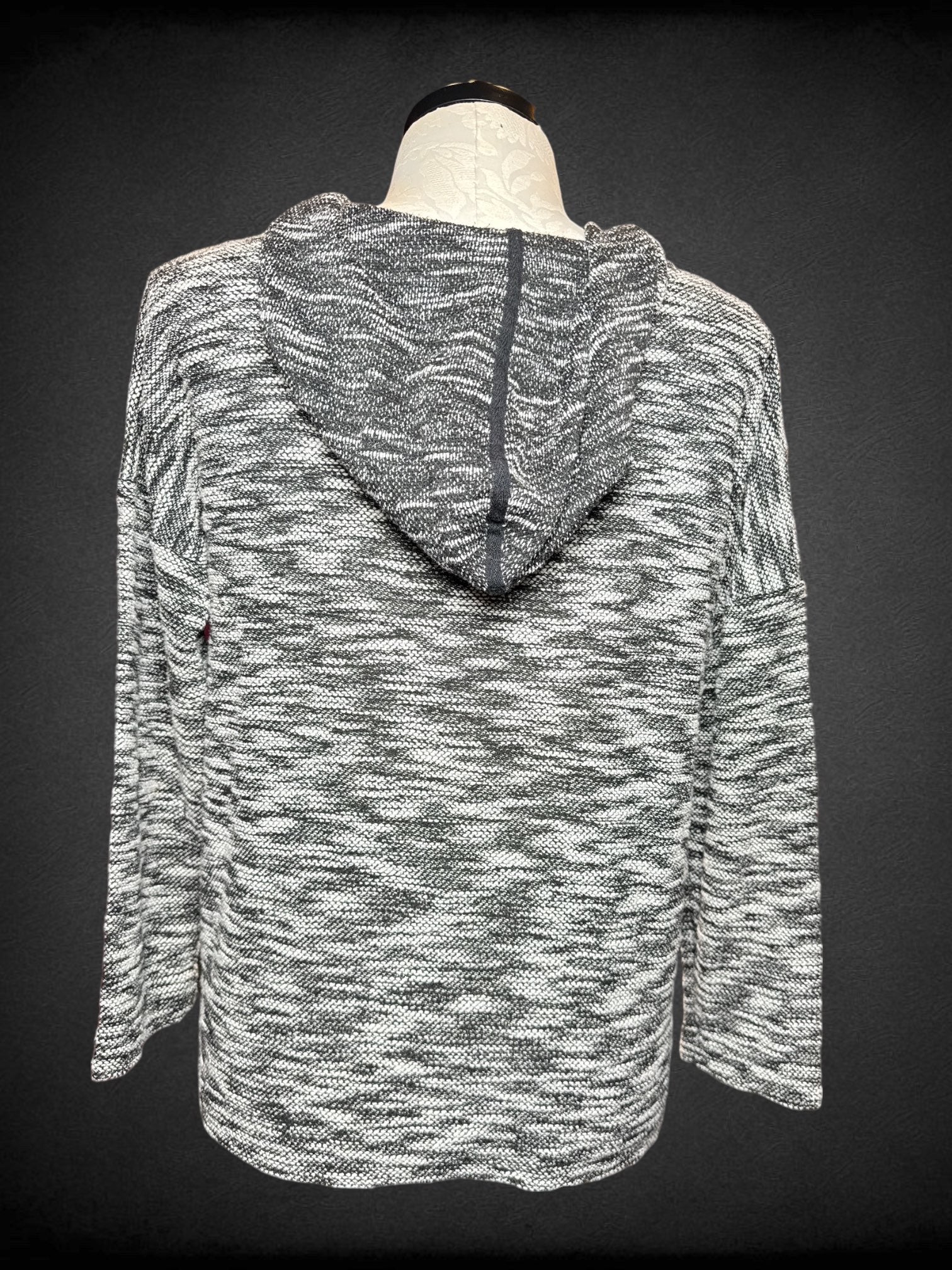 OX style & co black and white knit hoodie
