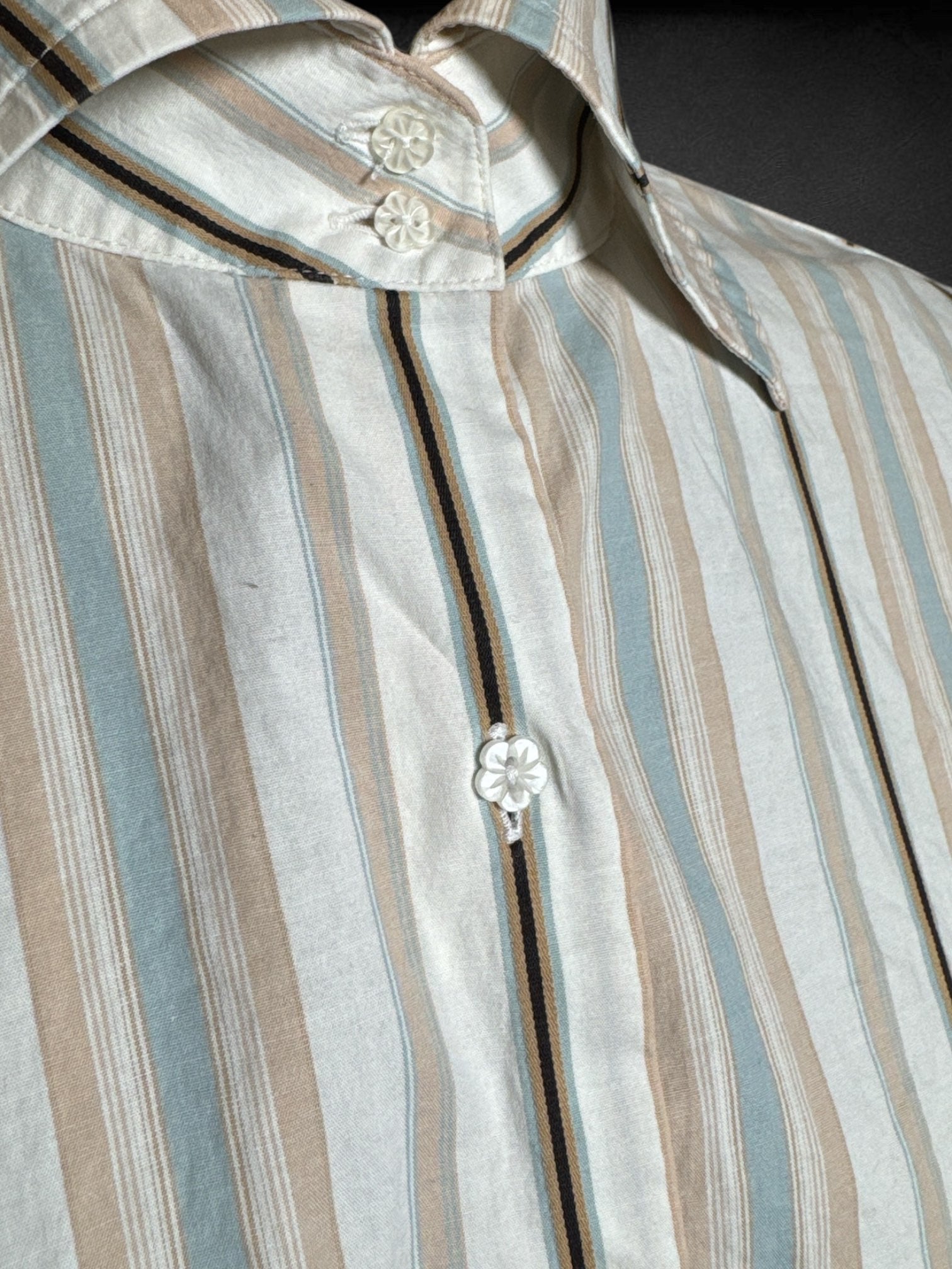 L Anne Klein multicolor striped button up top with flower buttons