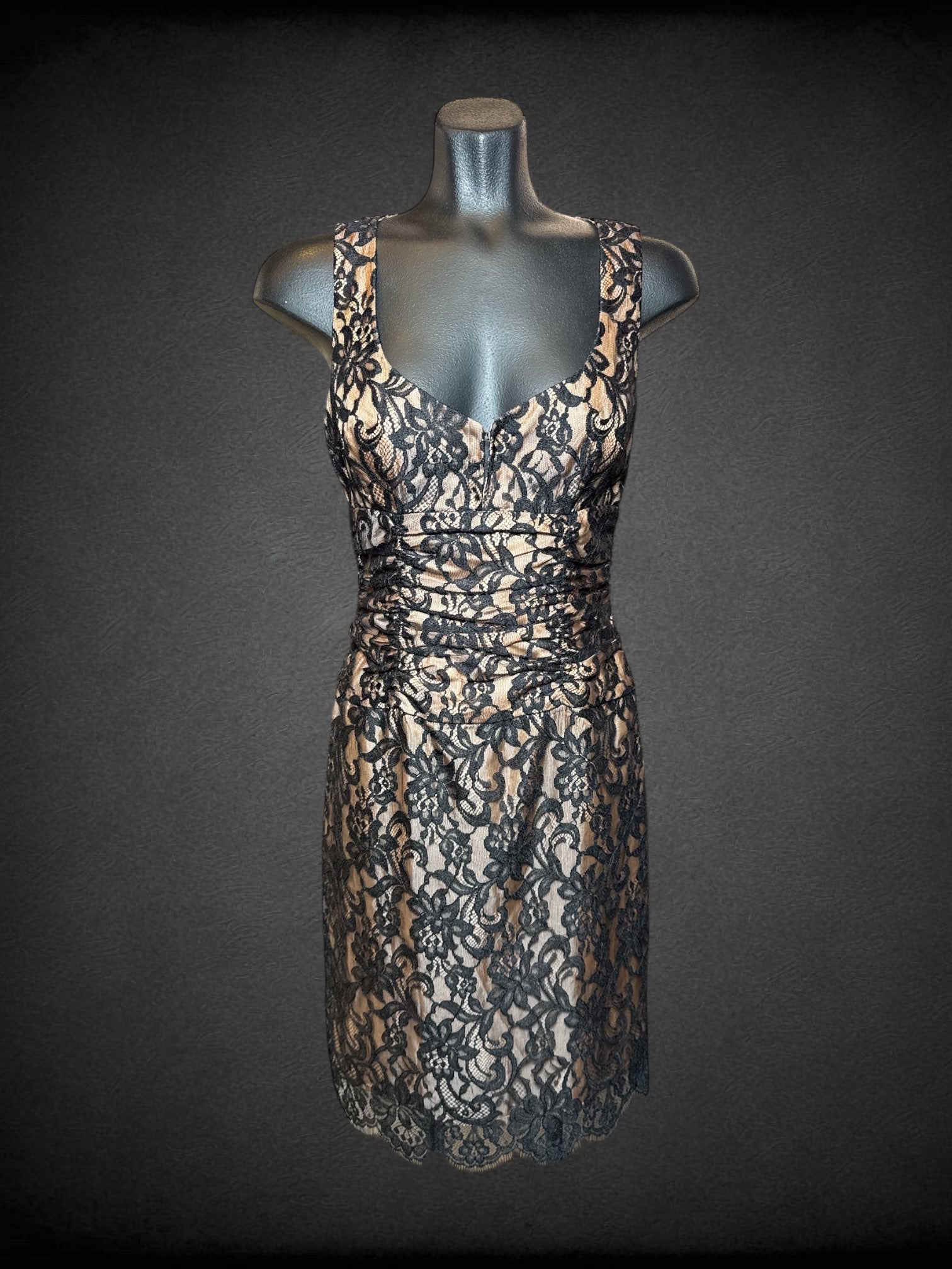 S Nanette Lepore vintage champagne pink and black sleeveless dress with lace outer layer, and zipper/button on back
