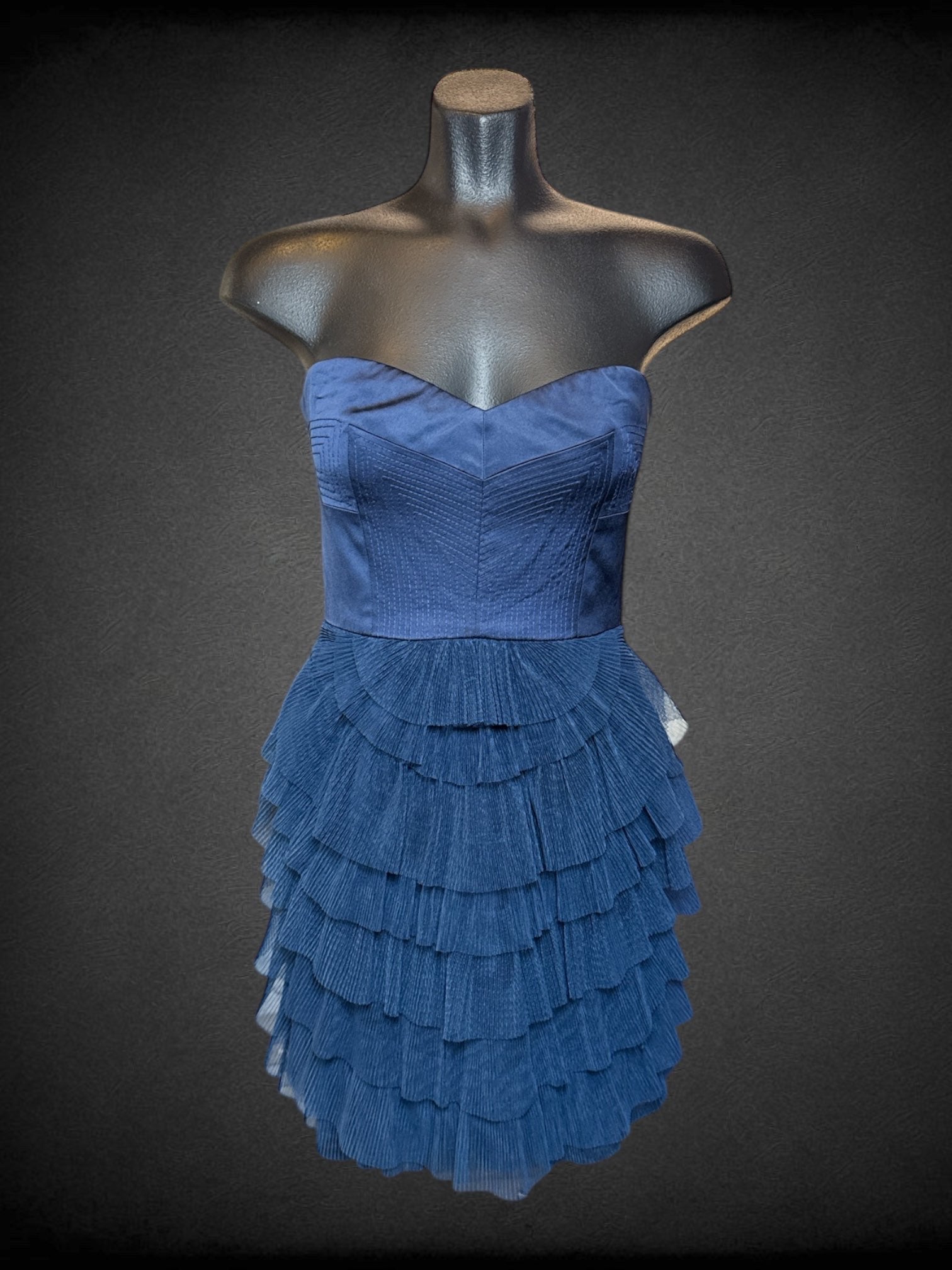 S BCBG MAXAZRIA navy blue strapless dress with boning, and zipper on back