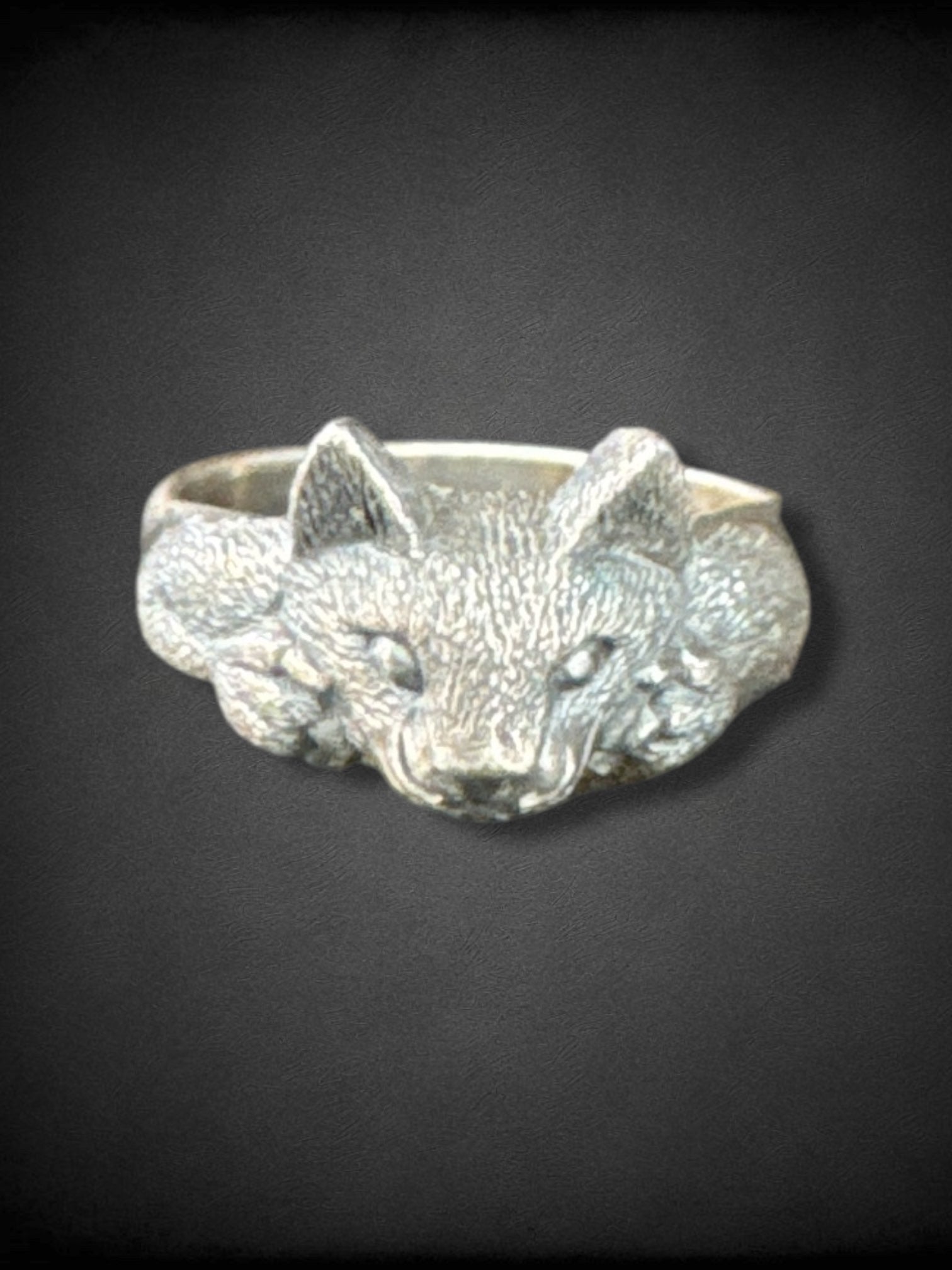 Size 13 silver tone bat ring