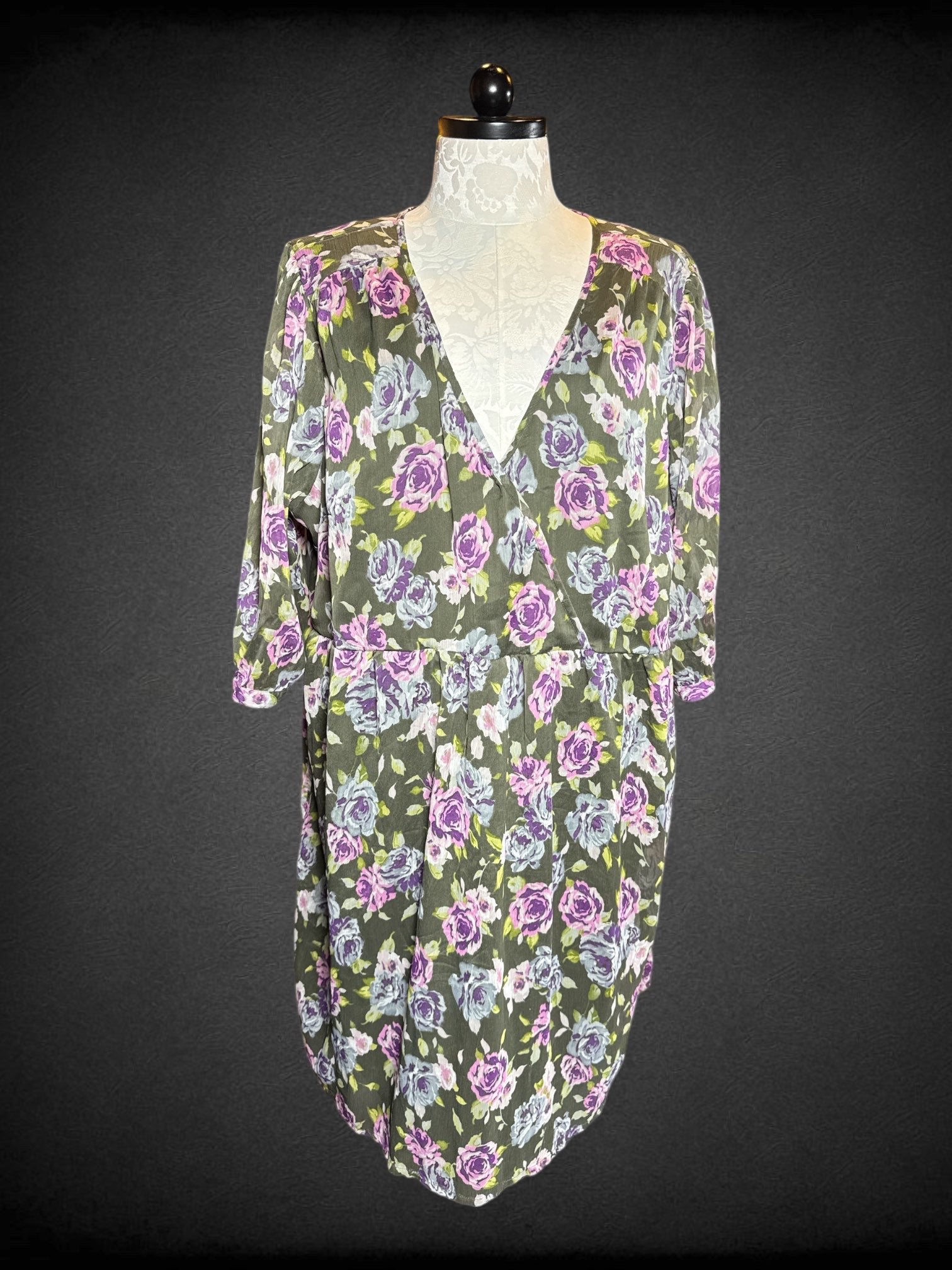 5X Redoute green half sleeve dress with multicolor florals, faux wrap design, and zipper on side