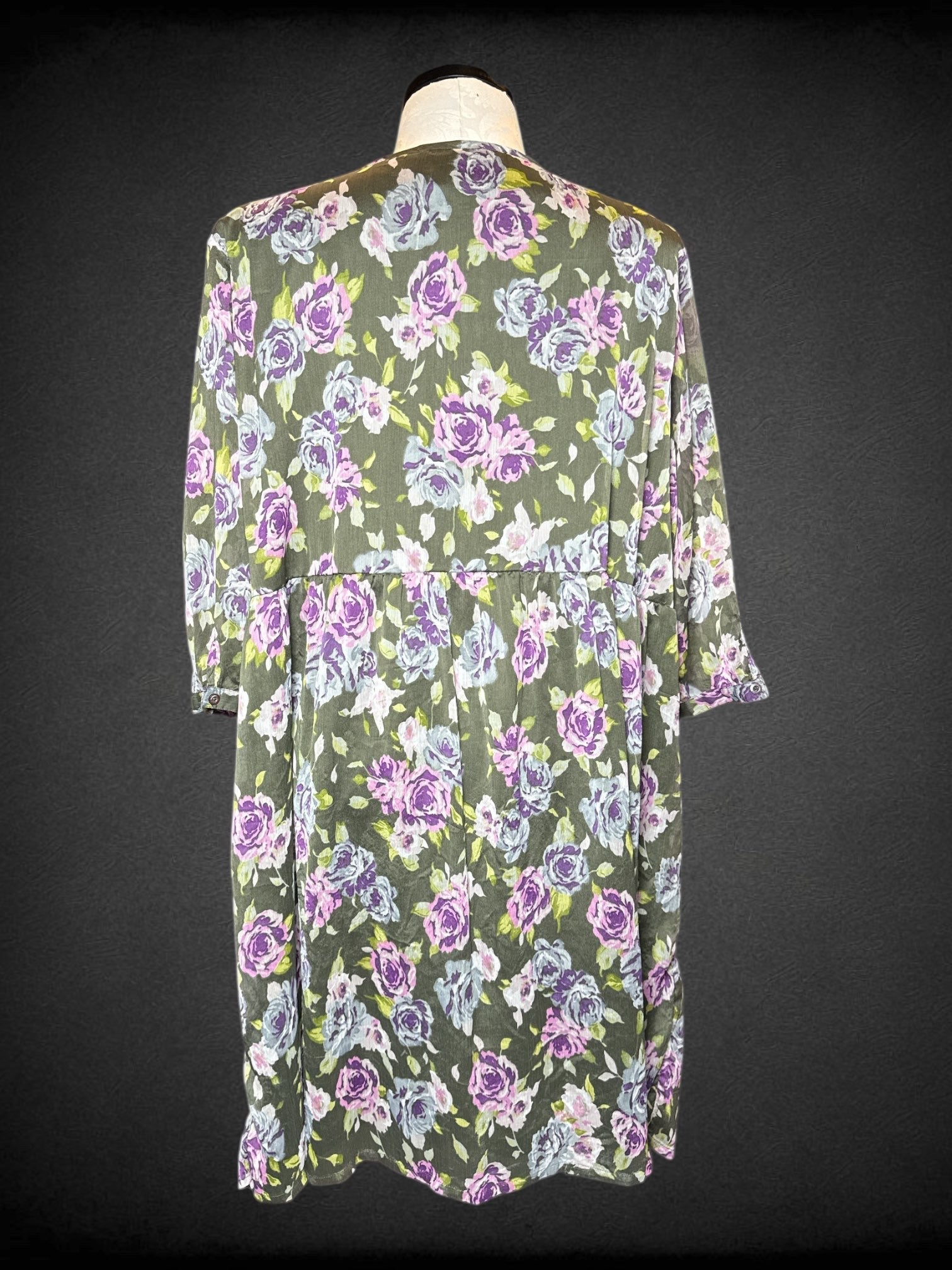 5X Redoute green half sleeve dress with multicolor florals, faux wrap design, and zipper on side