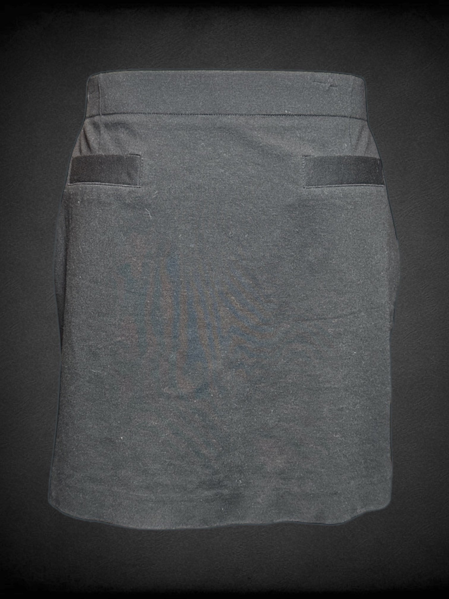 0X Lauren Conrad black skirt with faux pockets, and zipper on back