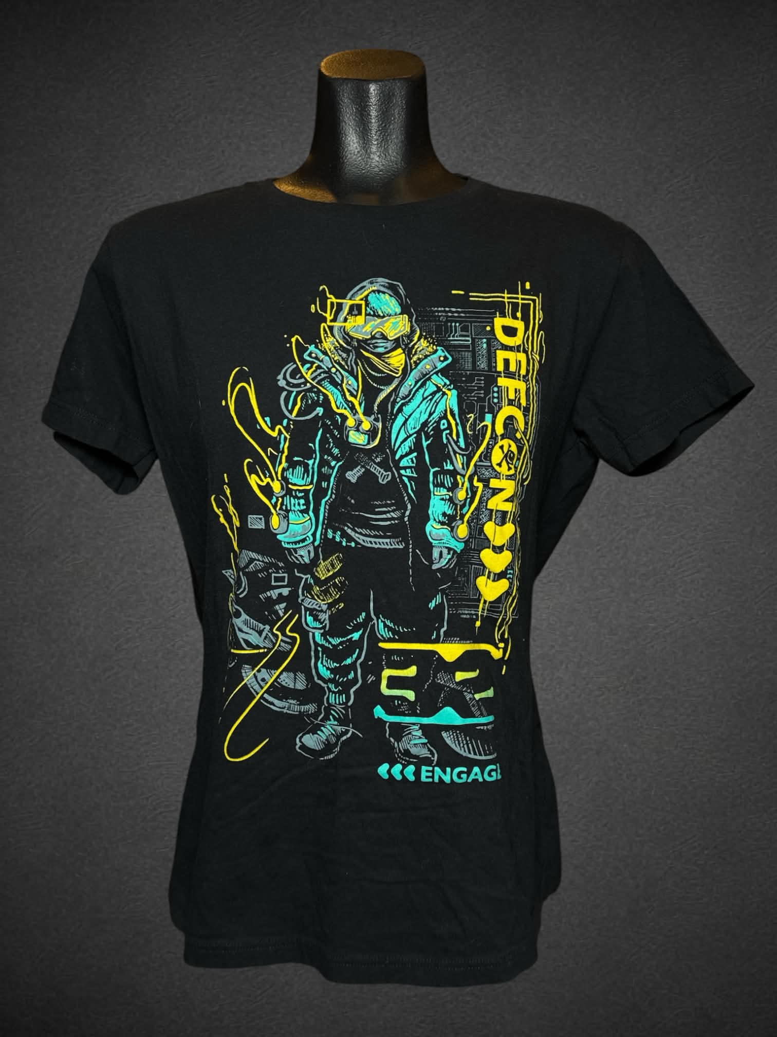 L DEFCON black t shirt with cyber graphic