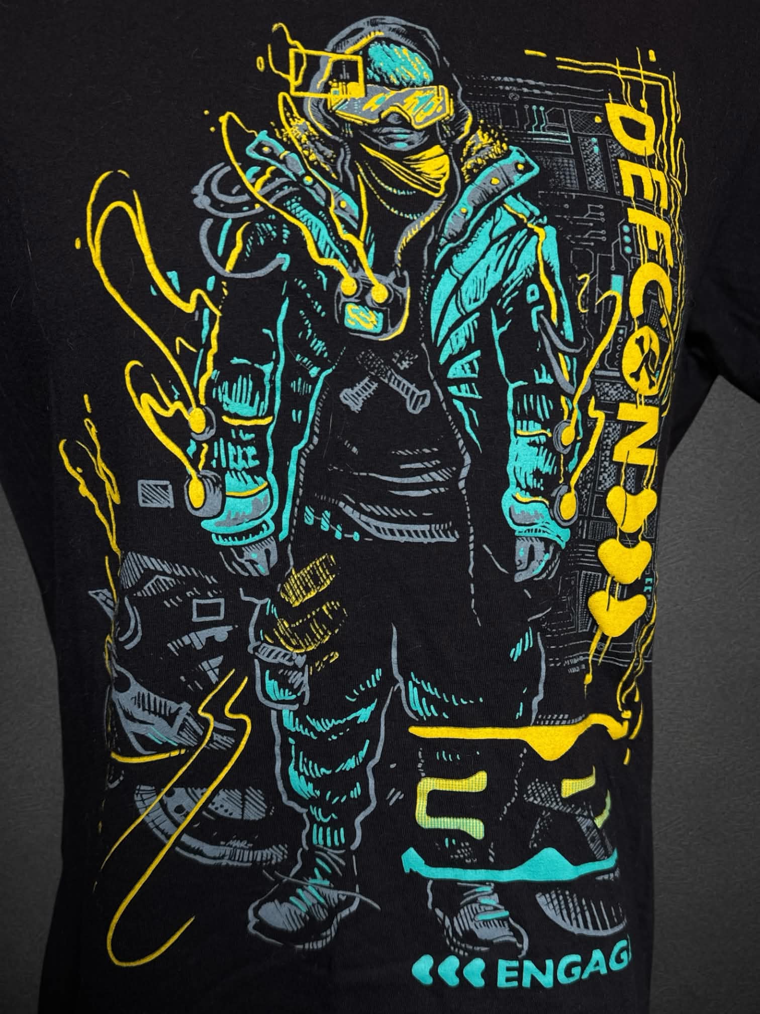 L DEFCON black t shirt with cyber graphic