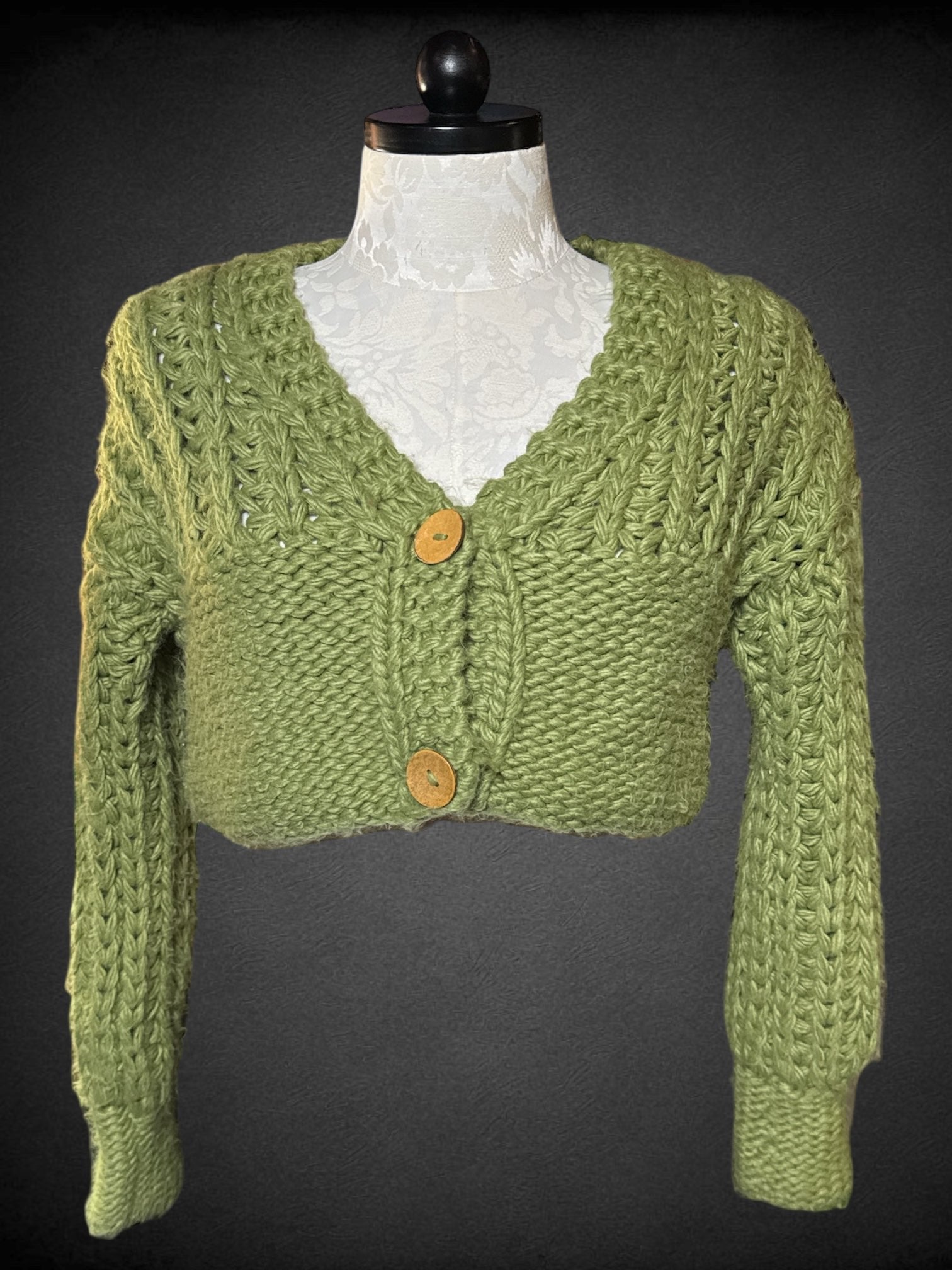 L Hera Collection green big knit copped caridgan with cuffs, and large wooden buttons