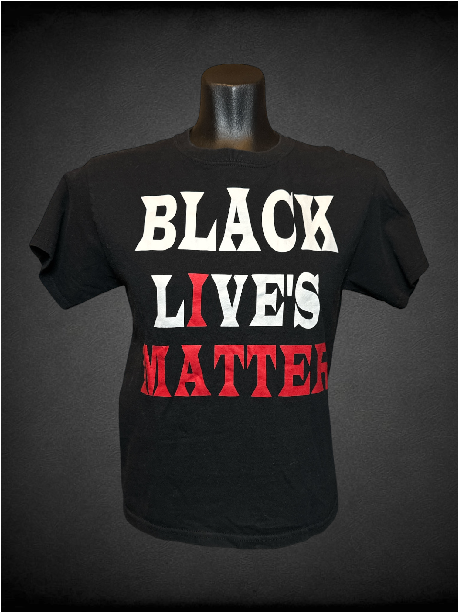 S Gildan black graphic tee with “Black Lives Matter” design