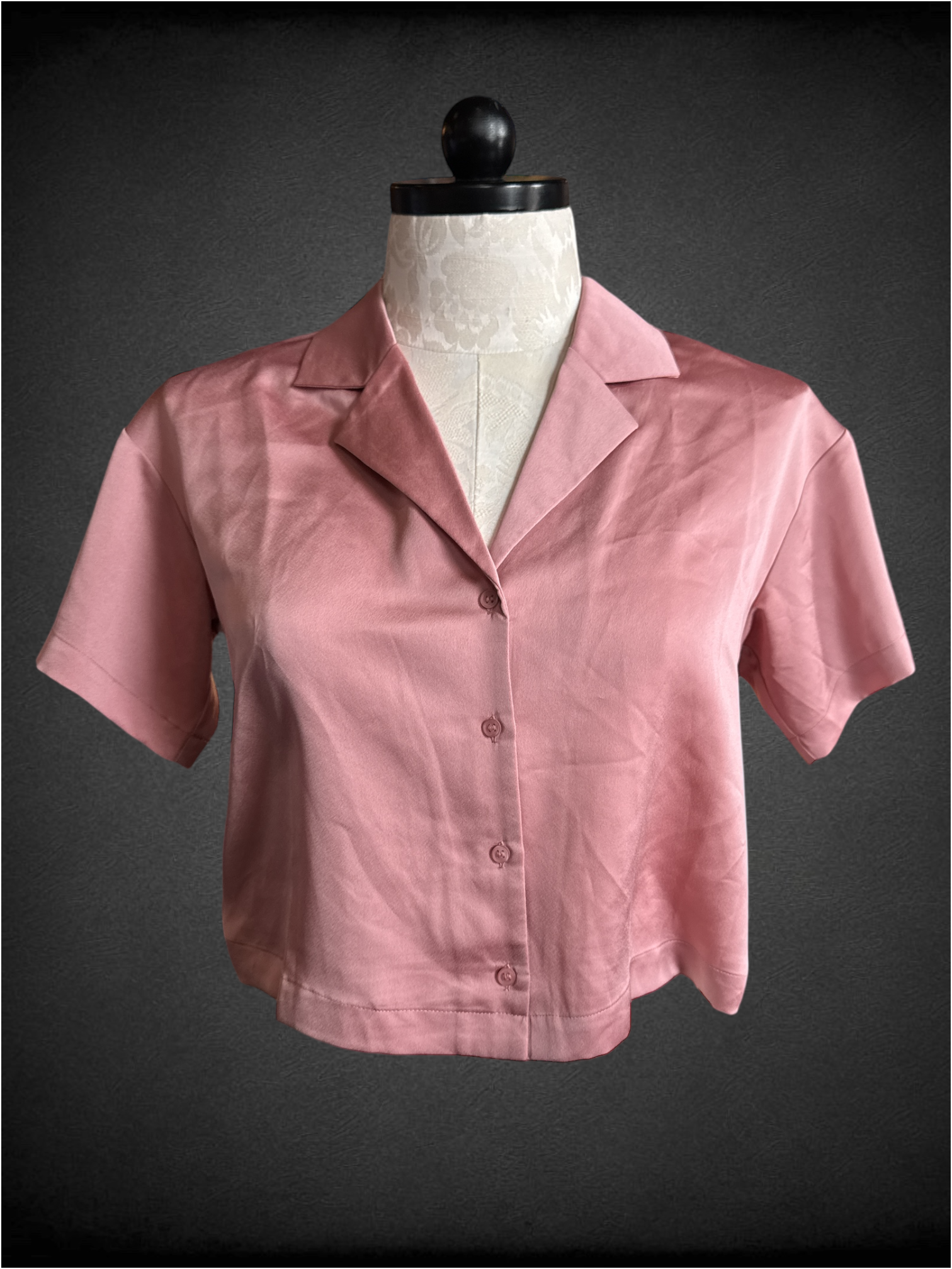 M Pleione dusty pink cropped button down