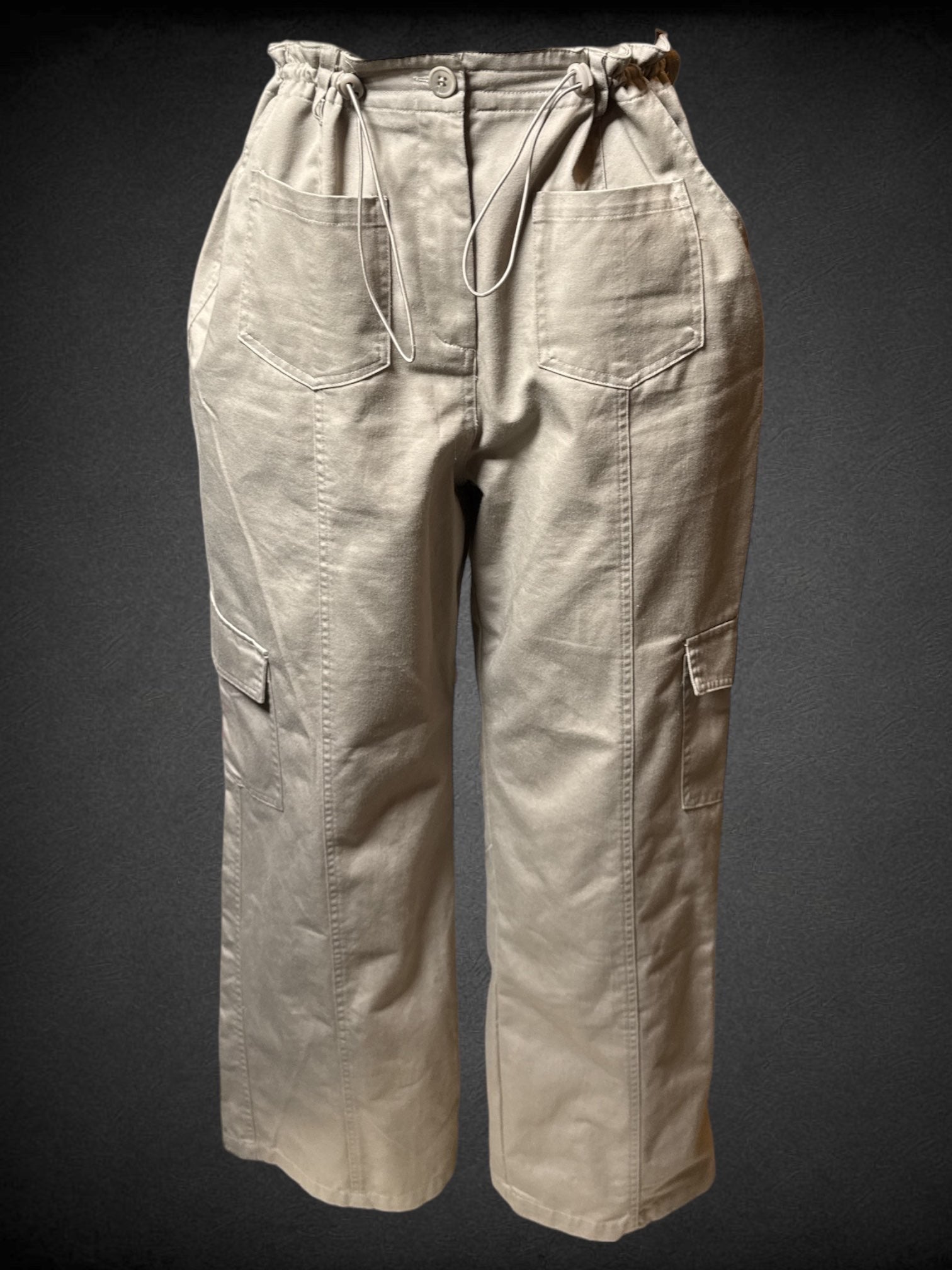 XL HG beige pants with elastic drawstrings, pockets, and belt loops