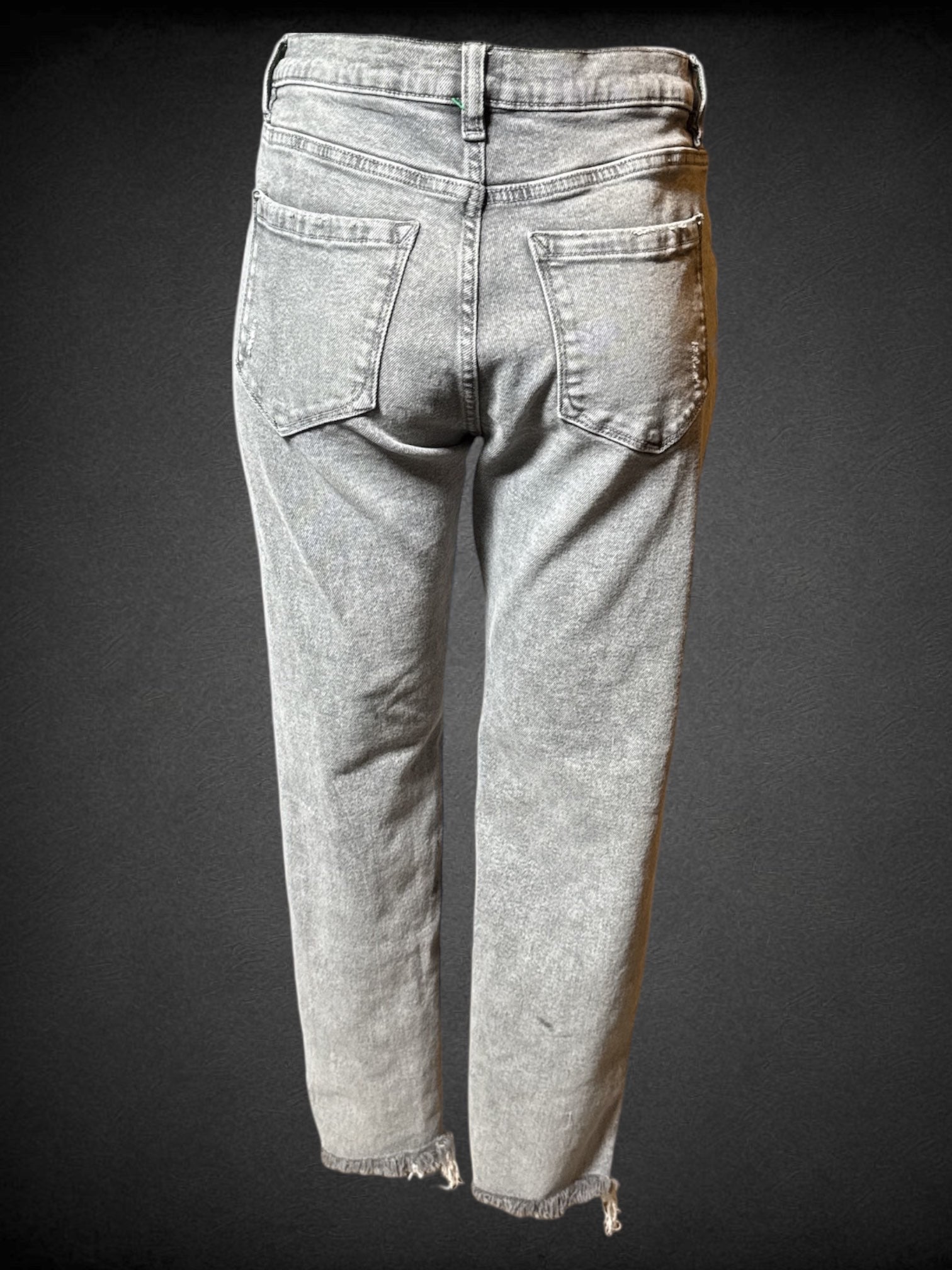 L Kensie X Vintageluxe grey washed jeans with pockets and belt loops