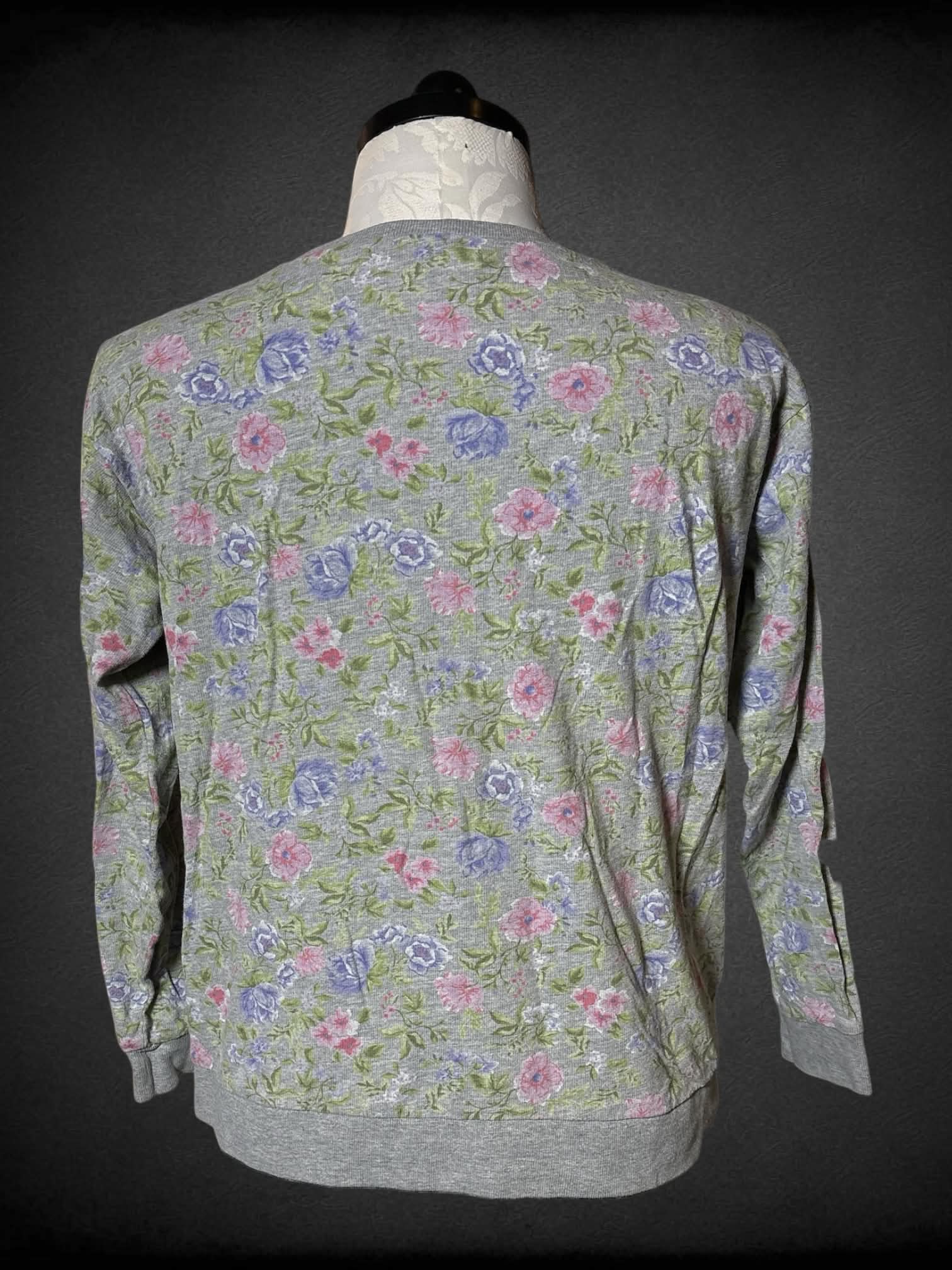 XL Divided grey long sleeve dress top with muted florals