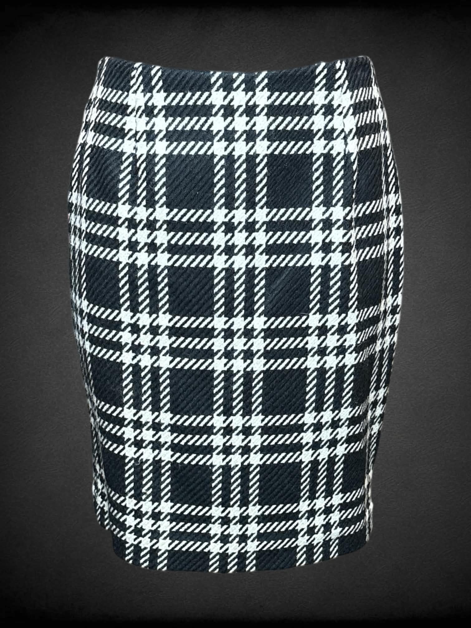 S Kate Hill vintage  black and white plaid houndstooth skirt with zipper on back