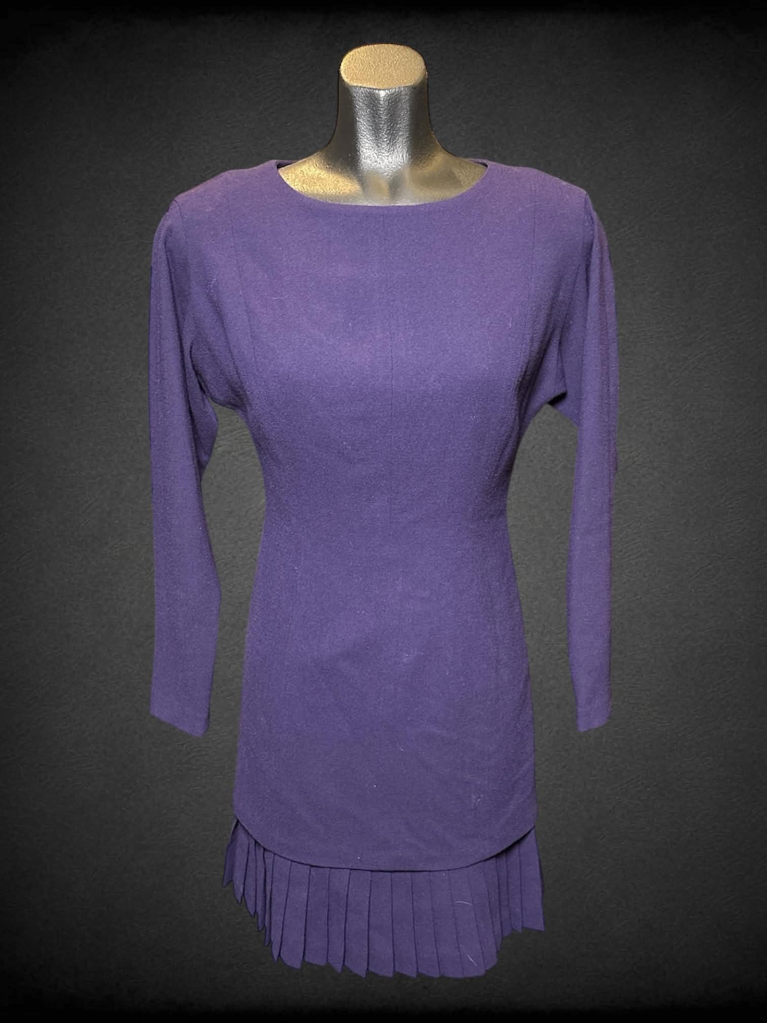 S Linda Allard & Ellen Tracy vintage purple long sleeve dress with pleated lining, zipper on back, and zippers on cuffs