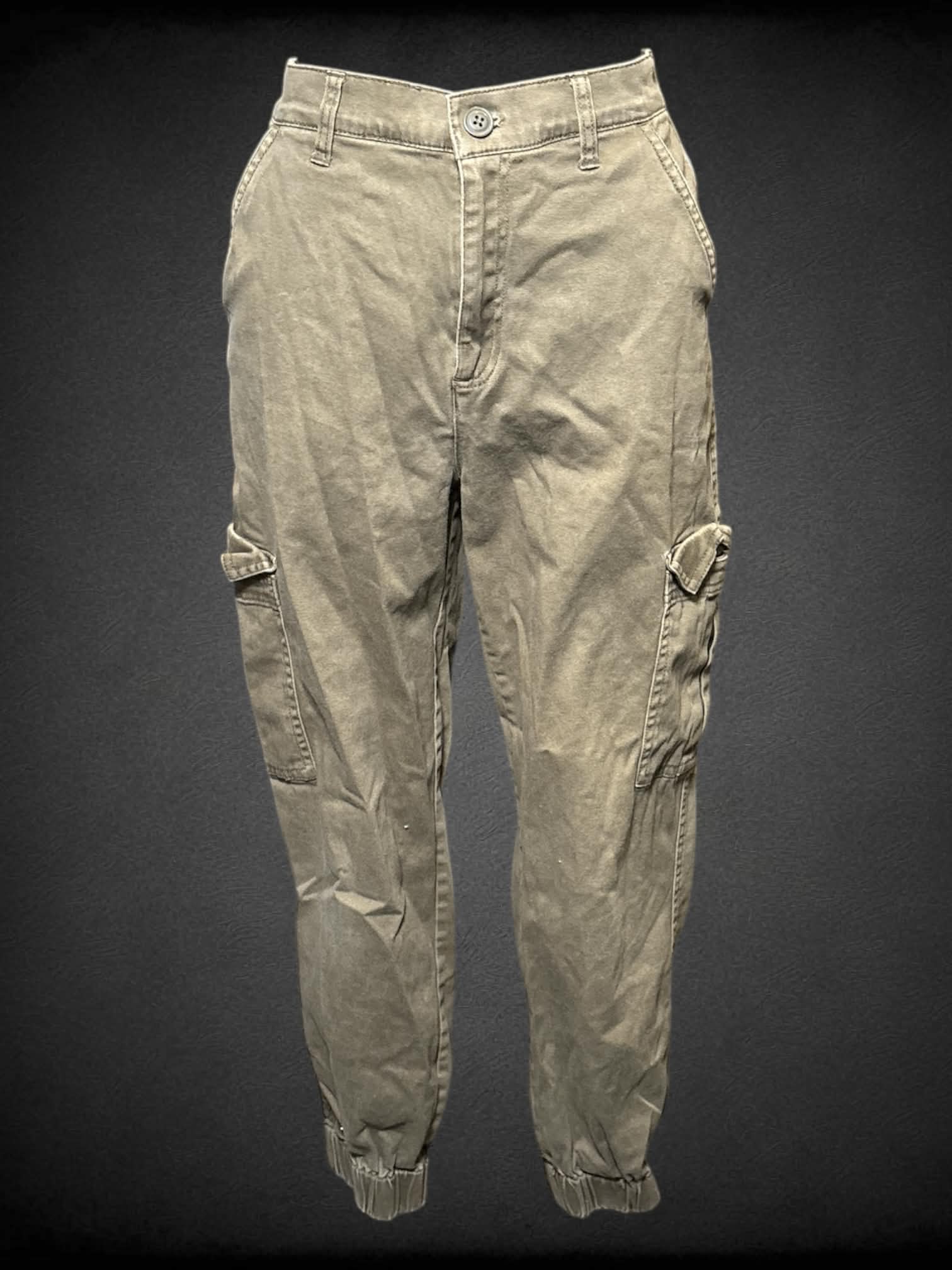 M Aeropostale dark green joggers with button/zipper closure on front, pockets, and elastic waist