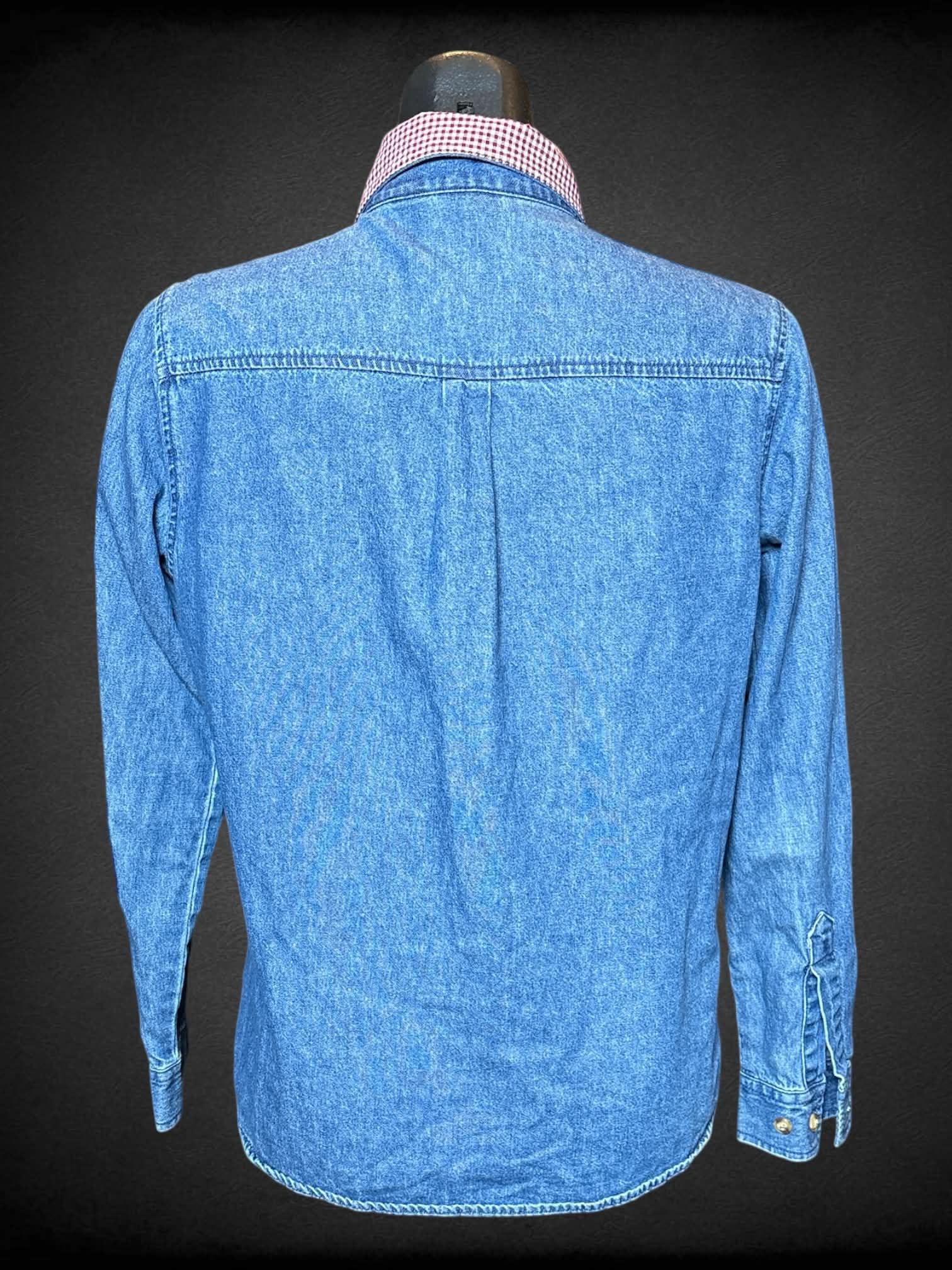 M Cabin Creek vintage denim shirt with removable maroon and white gingham collar